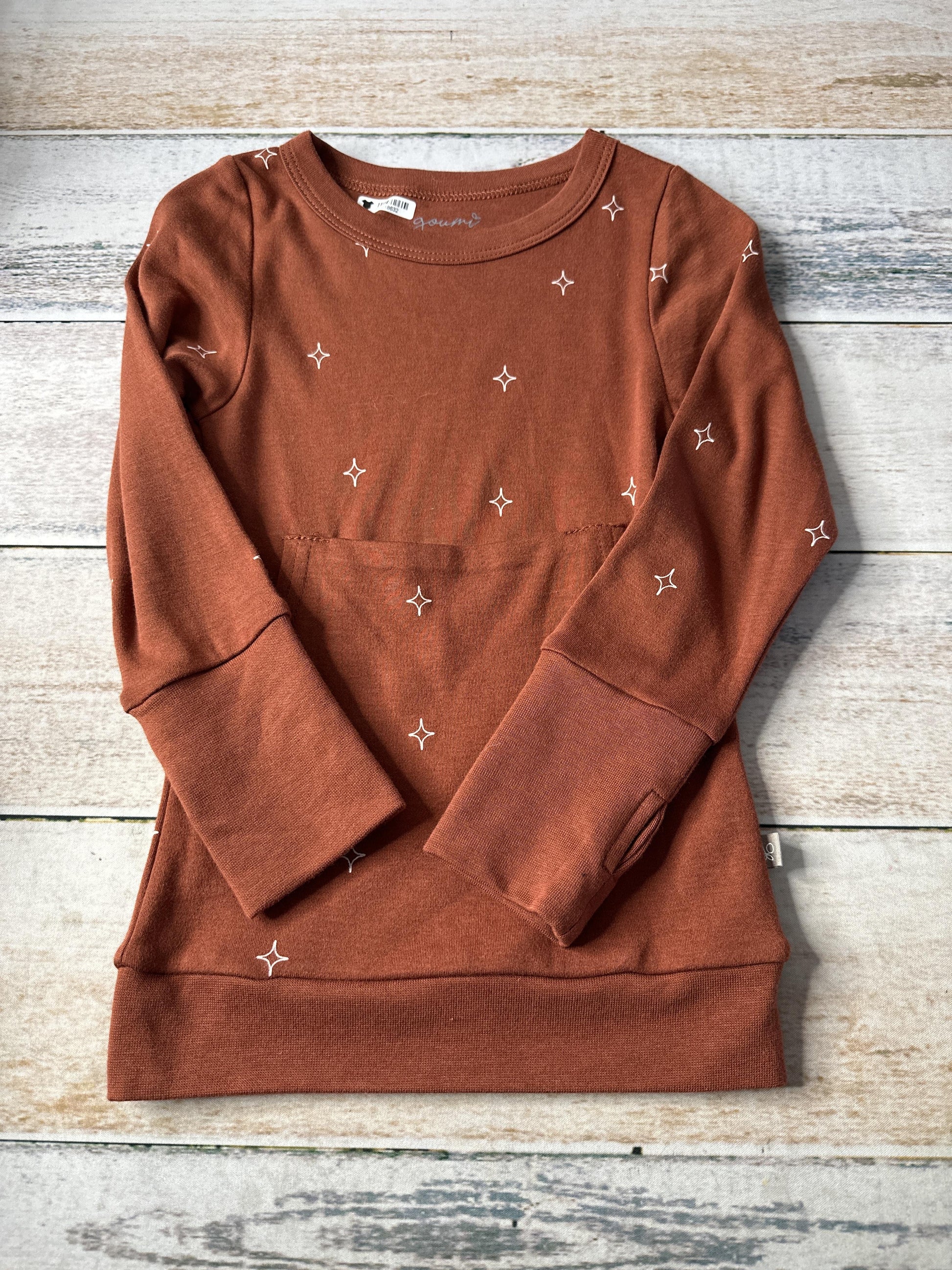 Goumi Unisex Long Sleeve Shirt Size: 3T