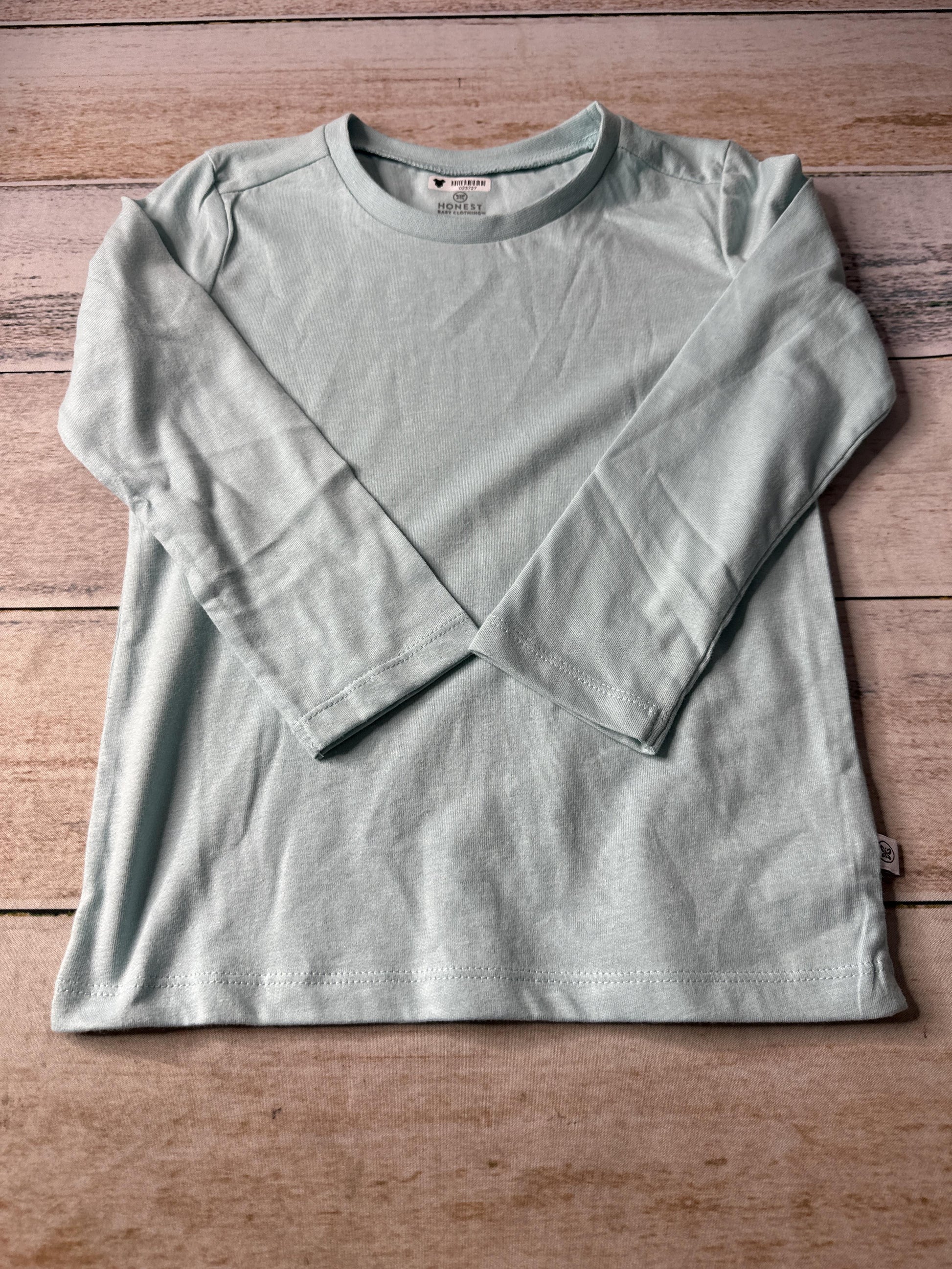 Honest co Unisex Long Sleeve T-Shirt Size: 3T