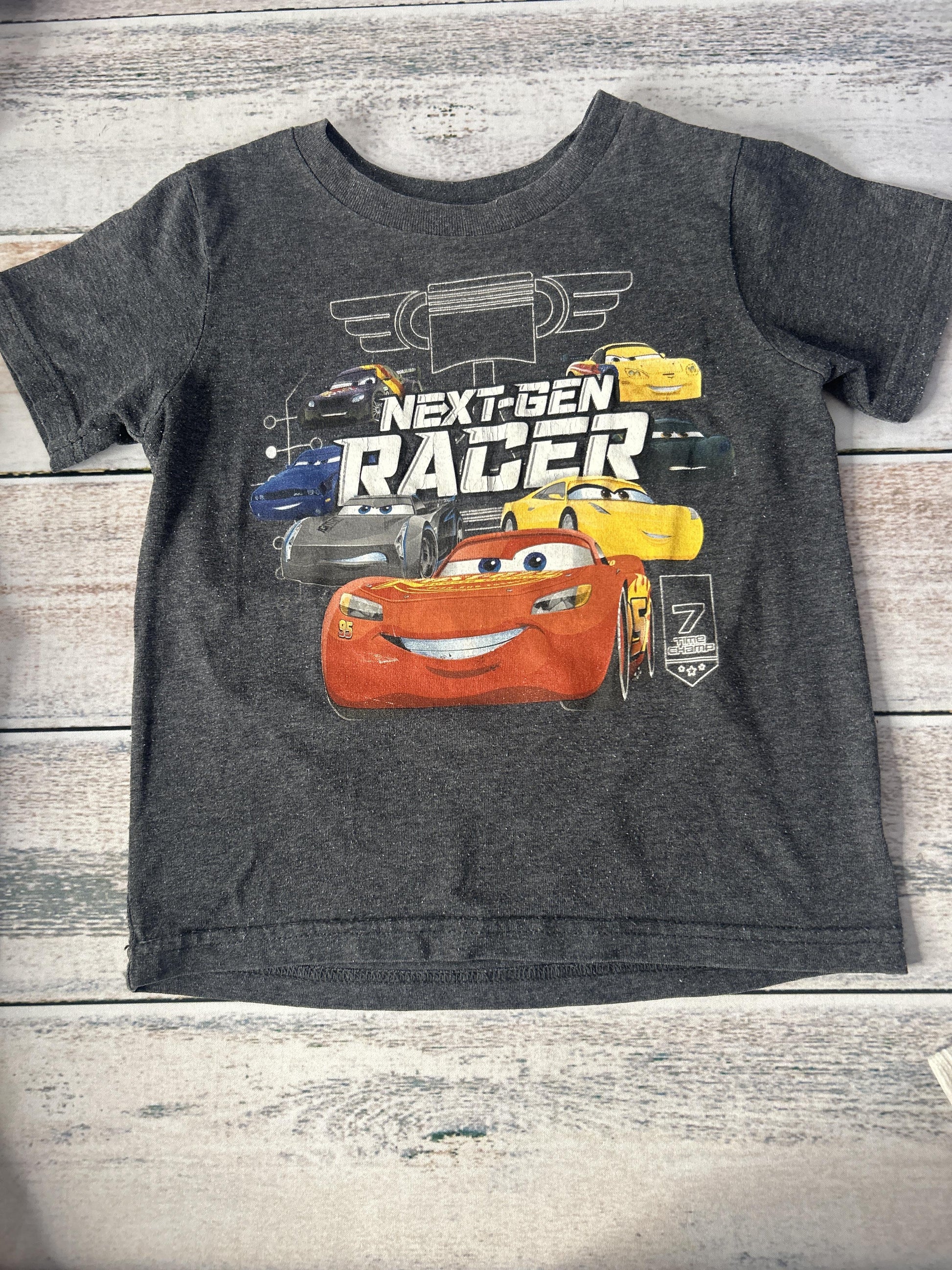 Boys T-Shirt Size: 3T