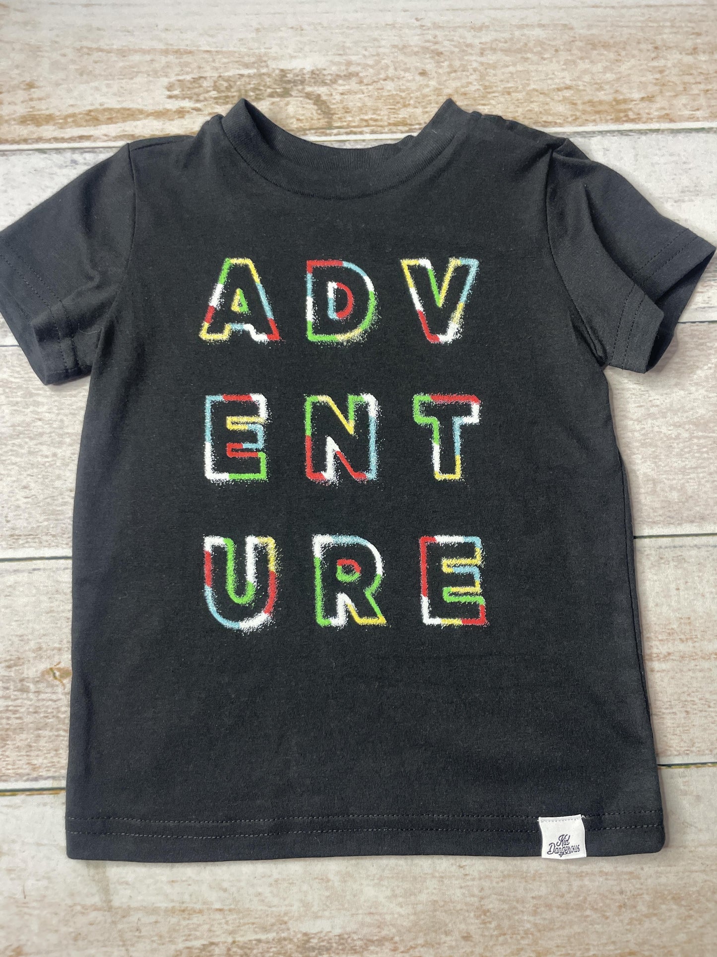 Unisex Shirt Size: 3T
