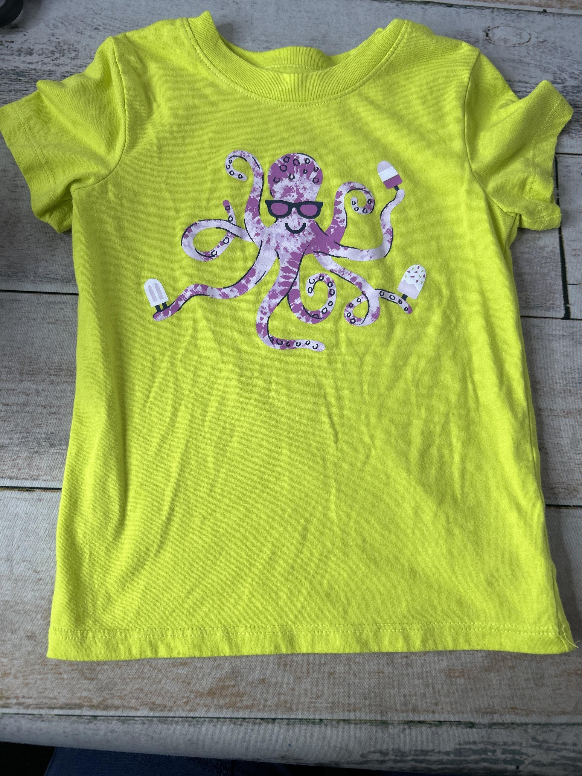 Unisex T-Shirt Size: 3T