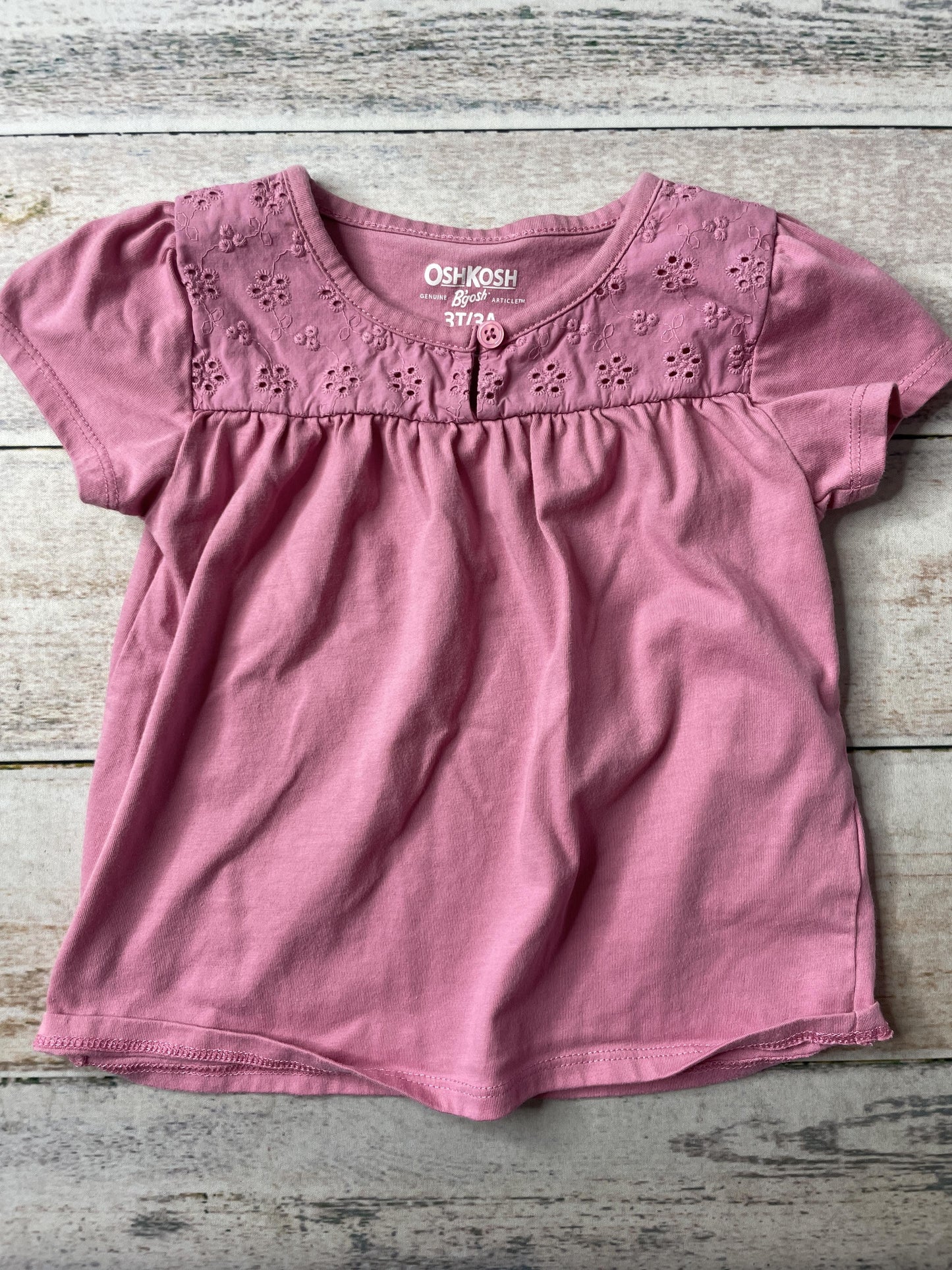 OshKosh Unisex Shirt Size: 3T