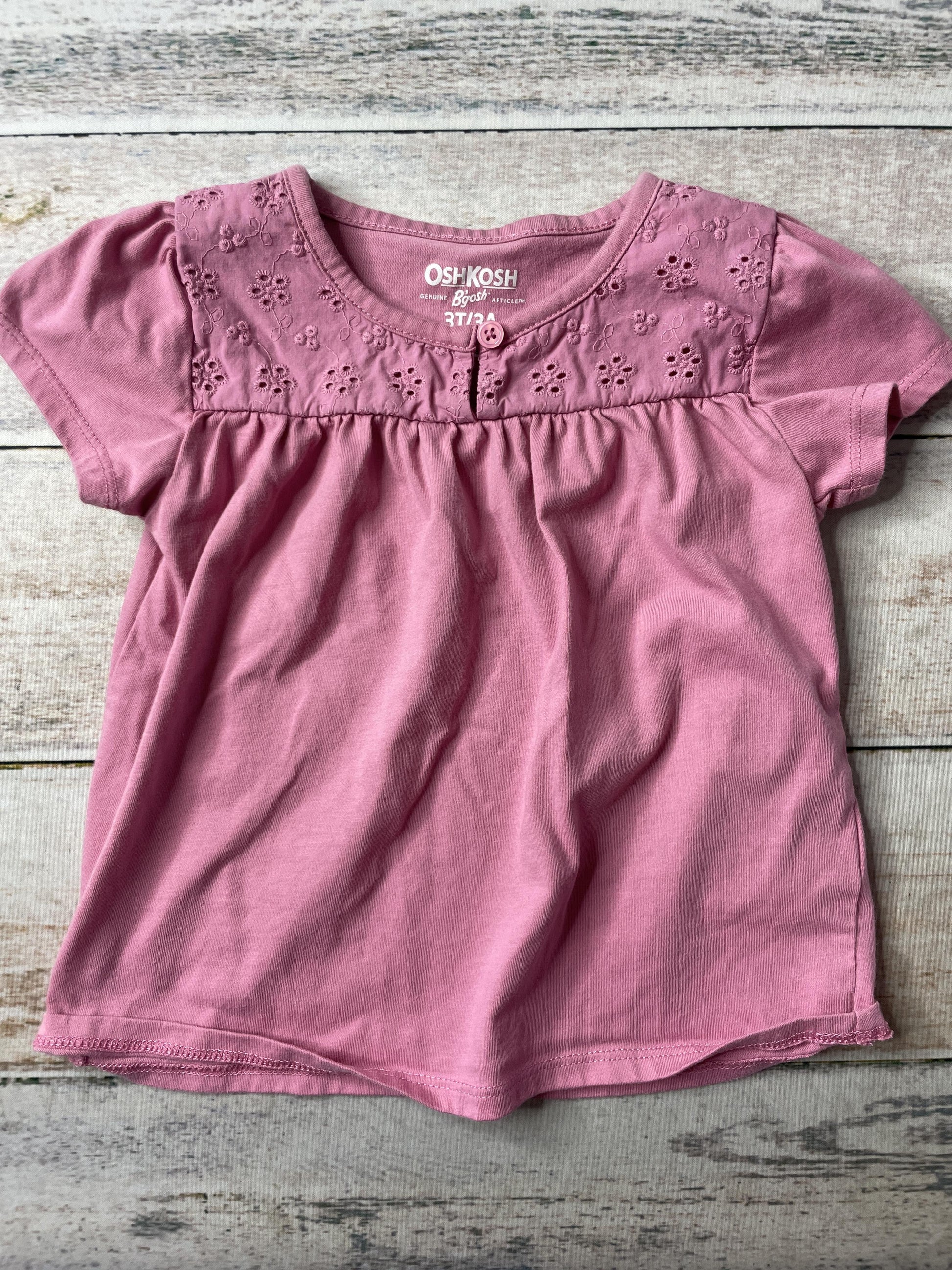 OshKosh Unisex Shirt Size: 3T