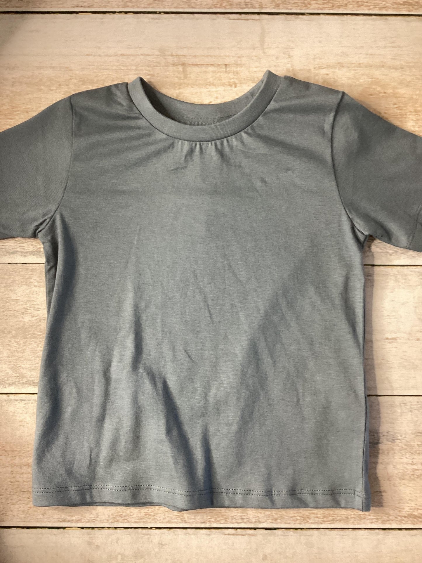 Unisex Button Down Short Sleeve Size: 3T
