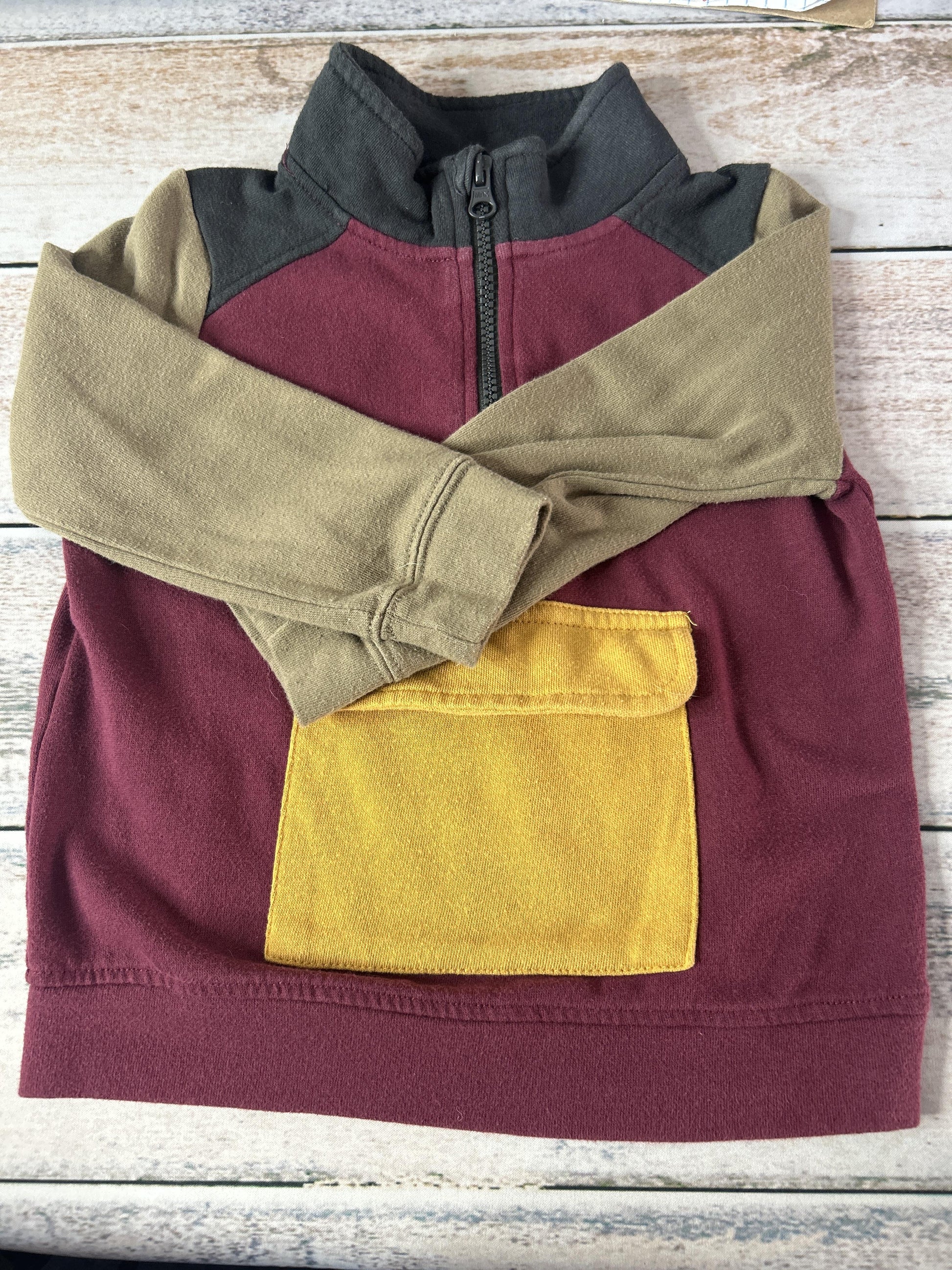 Unisex Sweatshirt Size: 3T