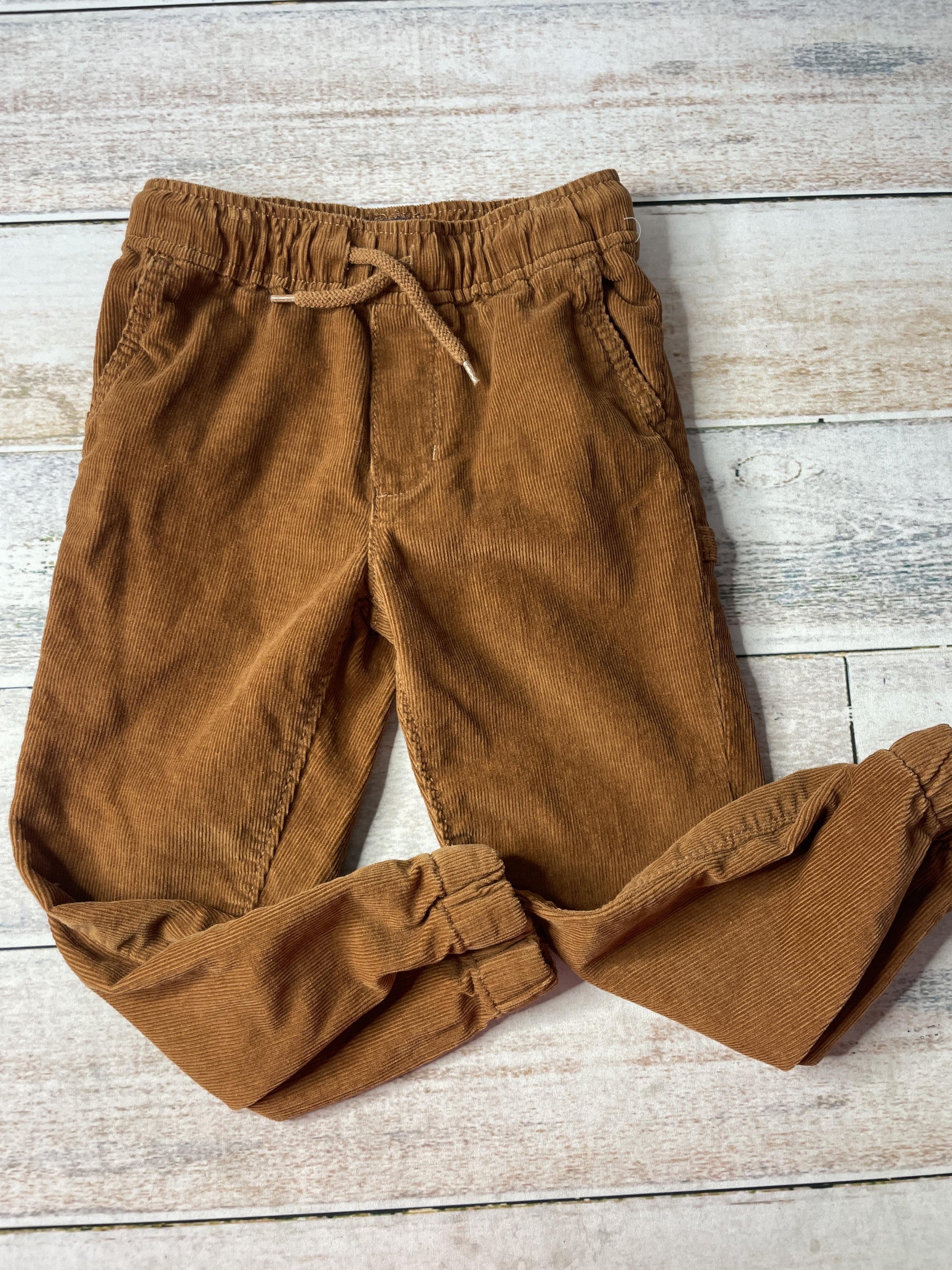 OshKosh Unisex Pants Size: 4T