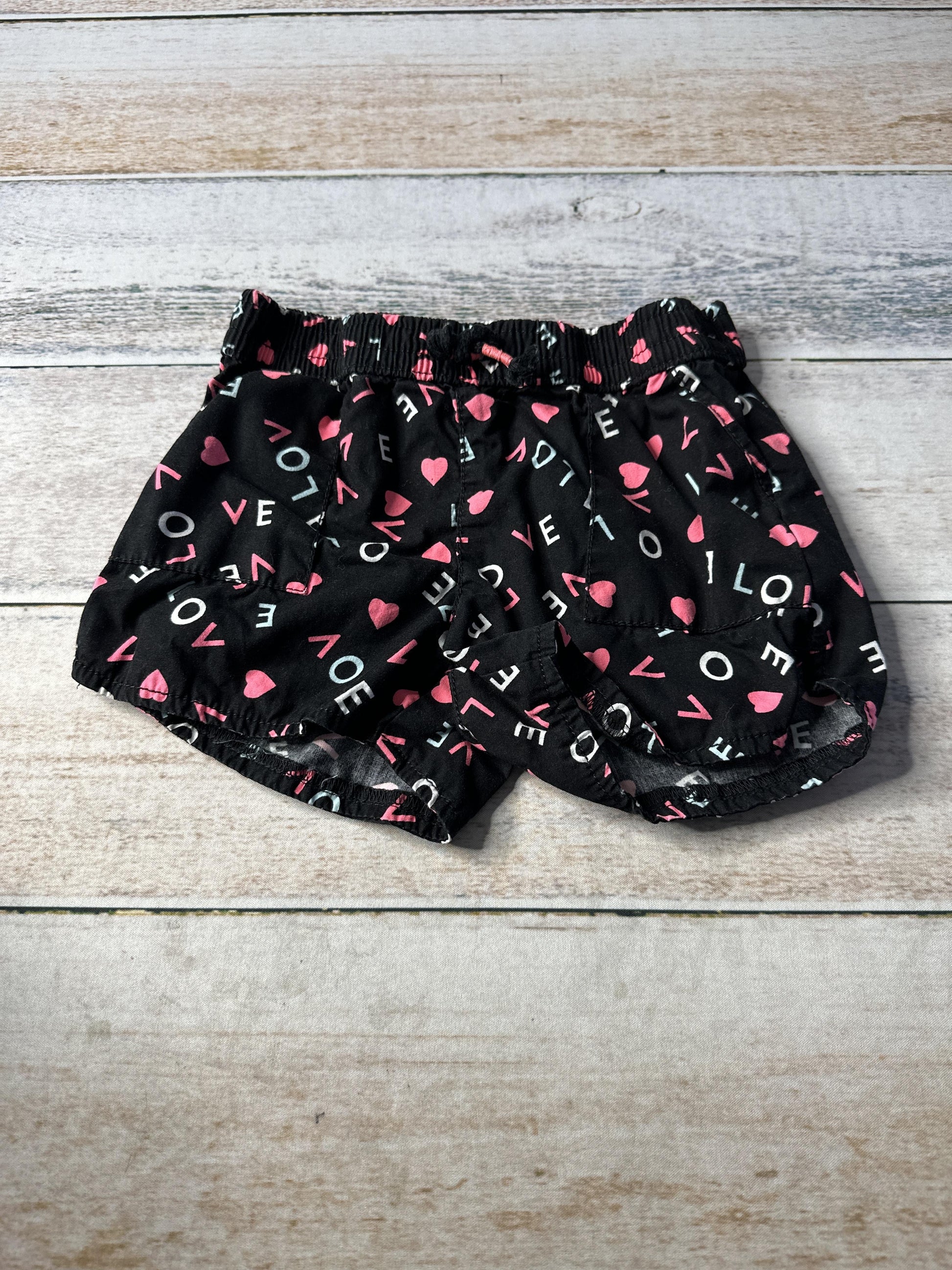 Unisex Shorts Size: 4T