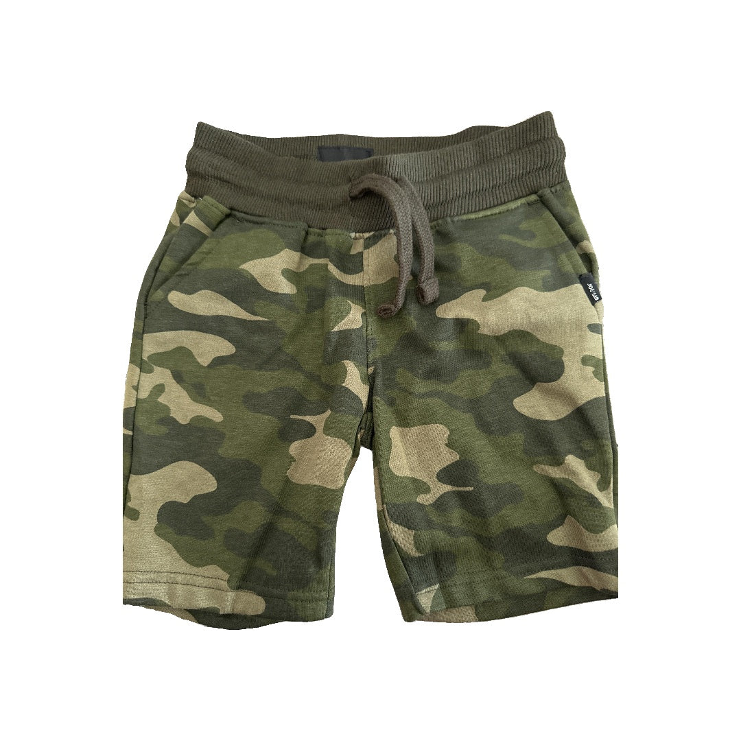 Unisex Shorts Size: 4T