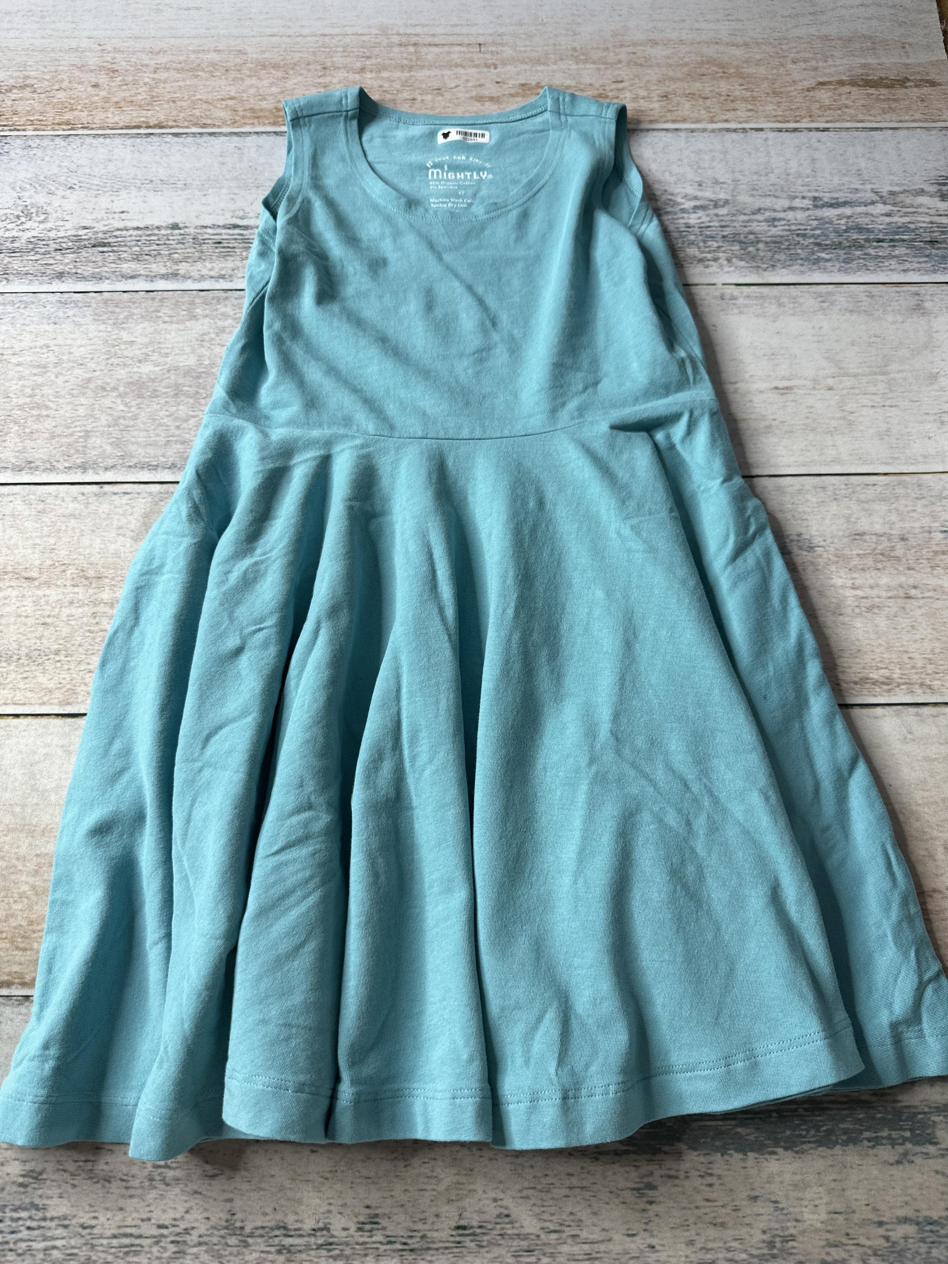 Mightly Girls Dress Size: 4T