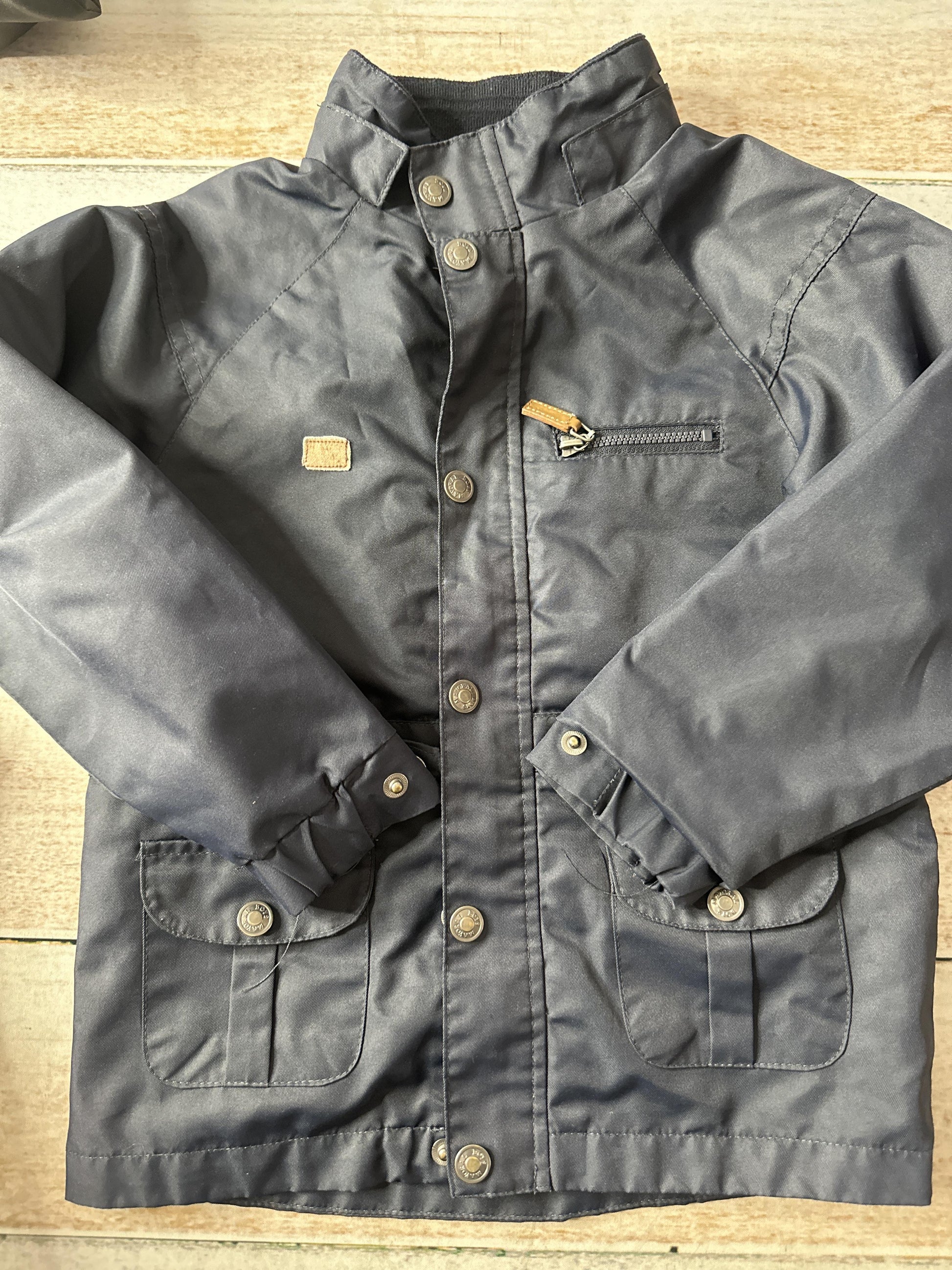 Boys Jacket Size: 4T