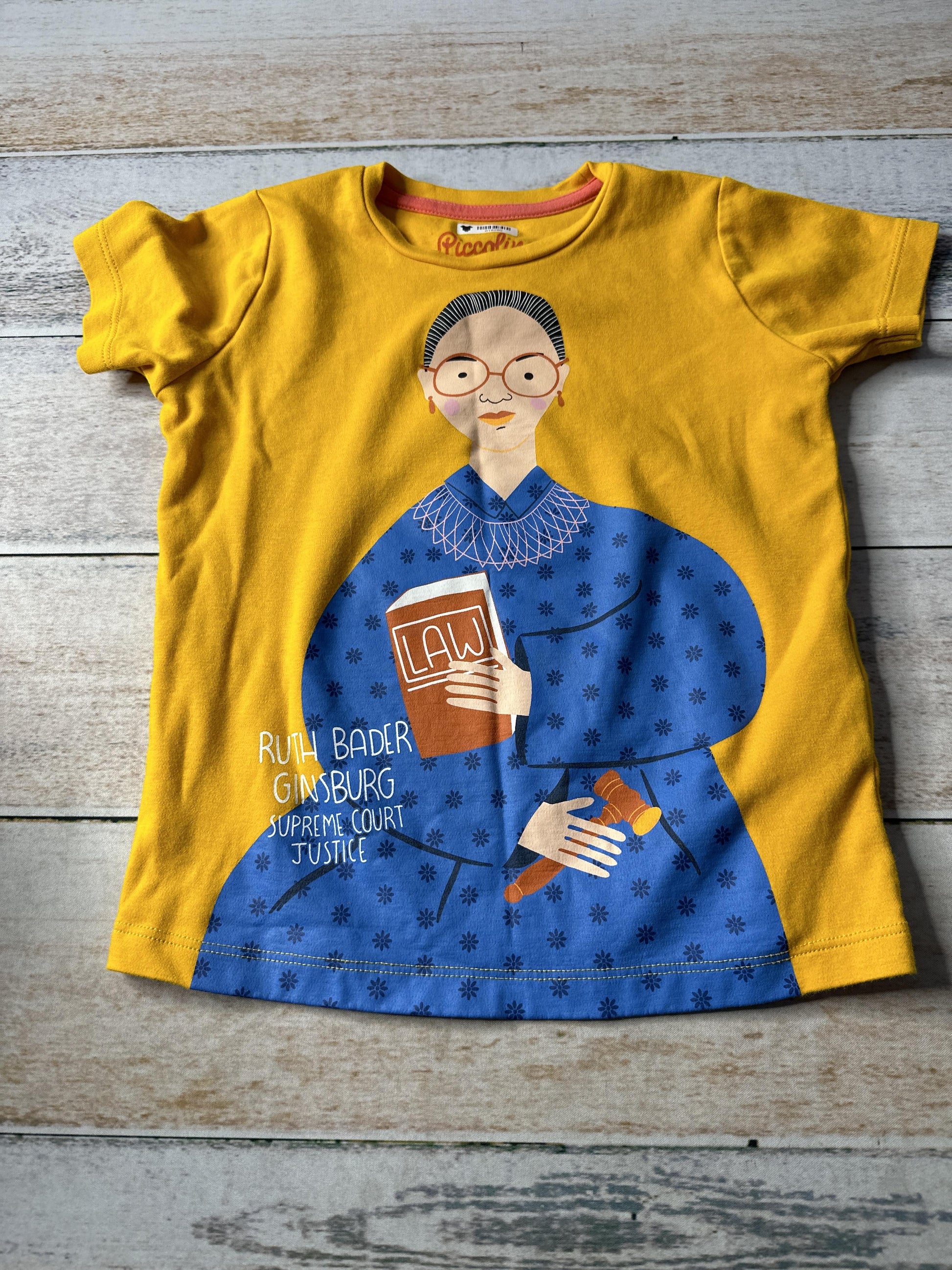 Unisex T-Shirt Size: 4T