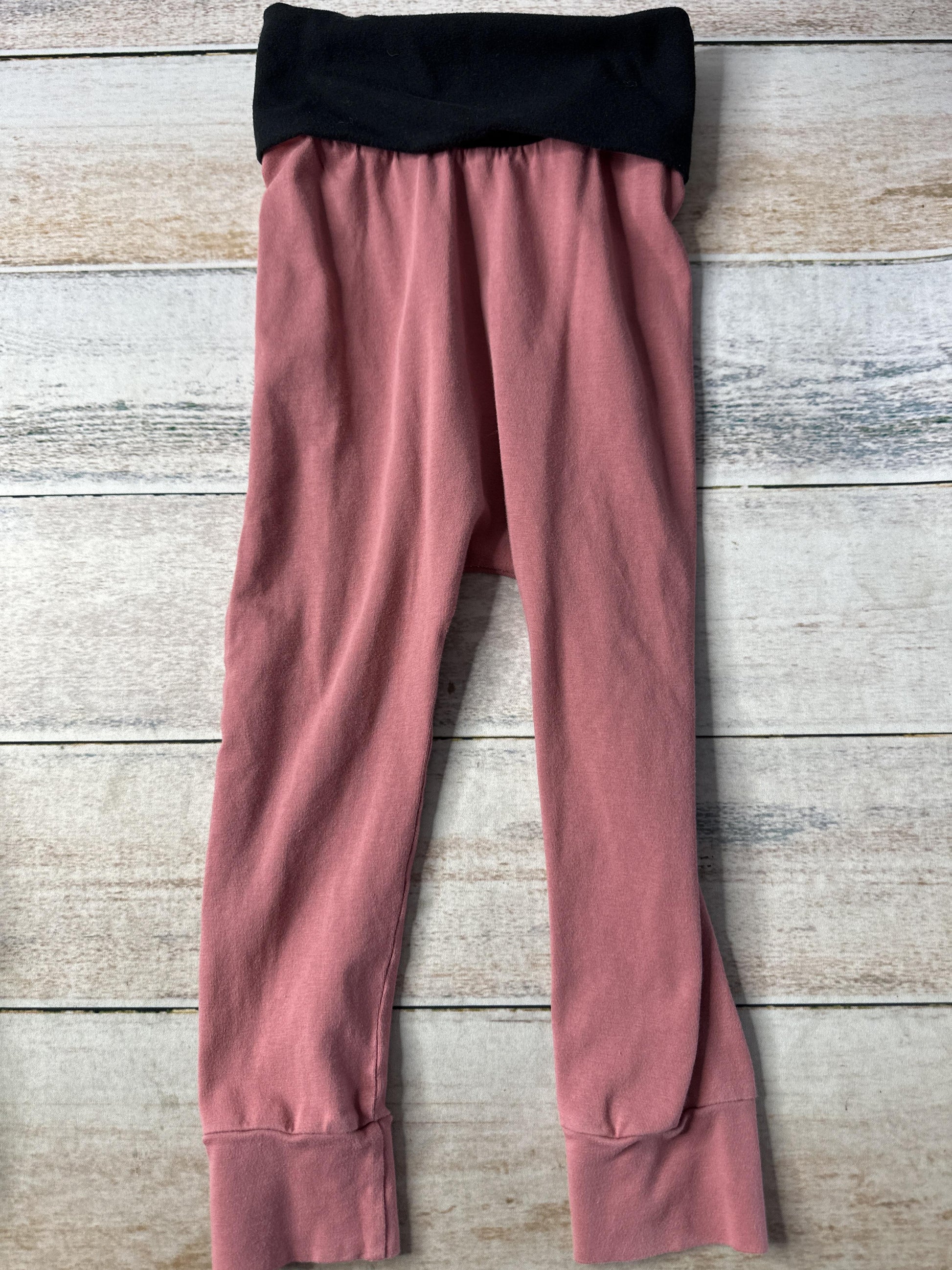 Unisex Pants Size: 4T