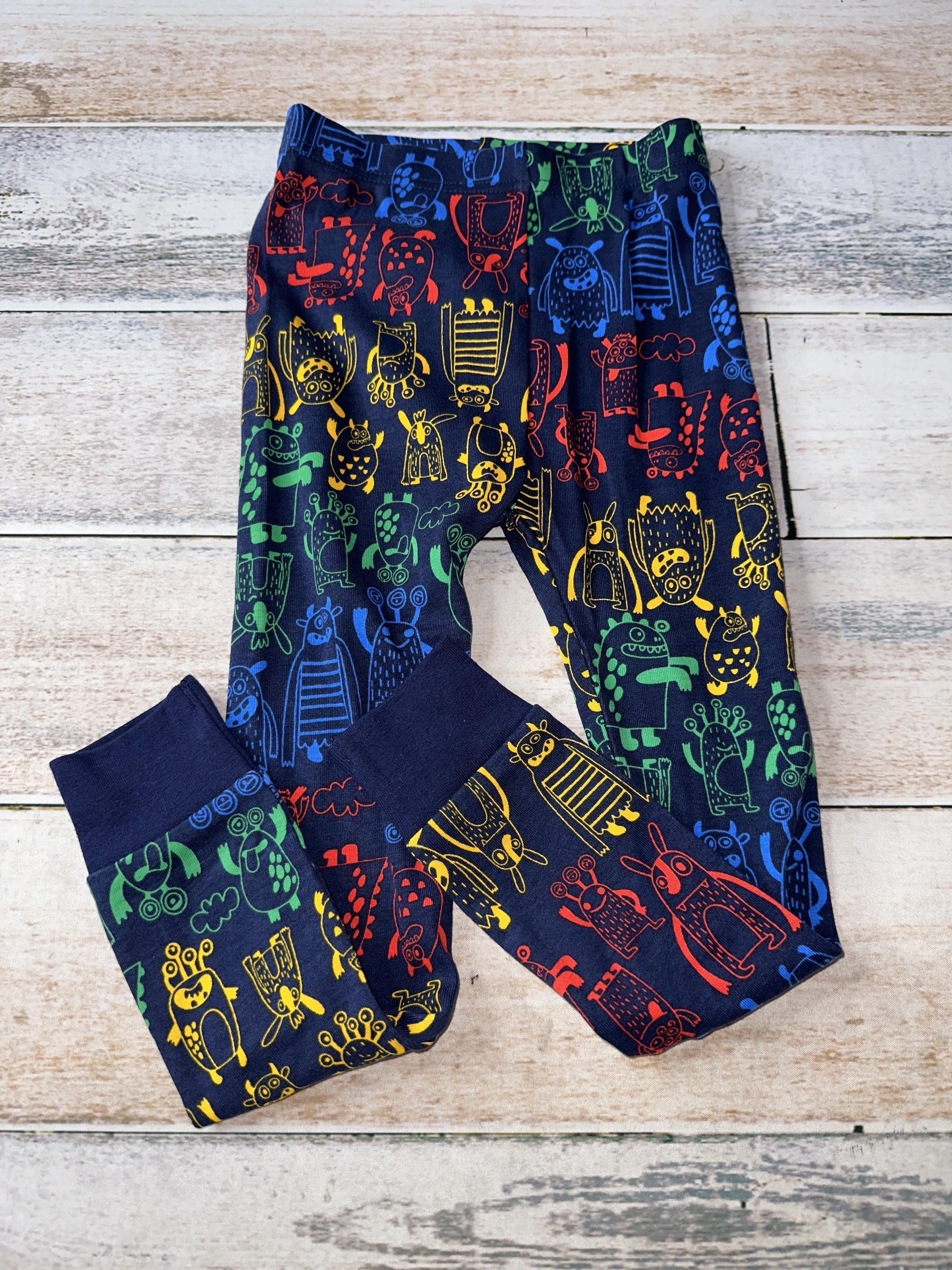 Old Navy Boys Pajamas Size: 4T