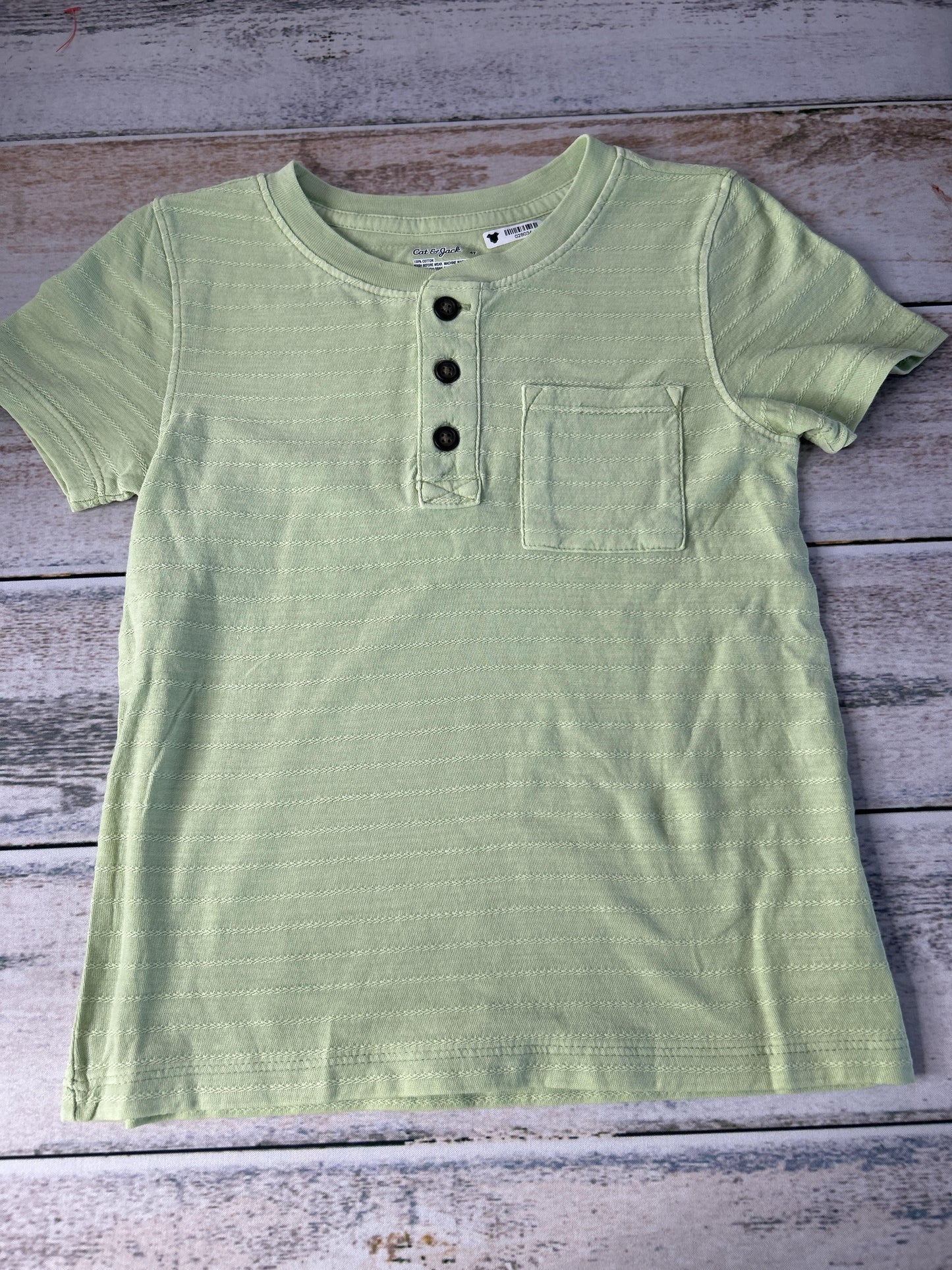 Boys Short Sleeve Shirt Size: 4T