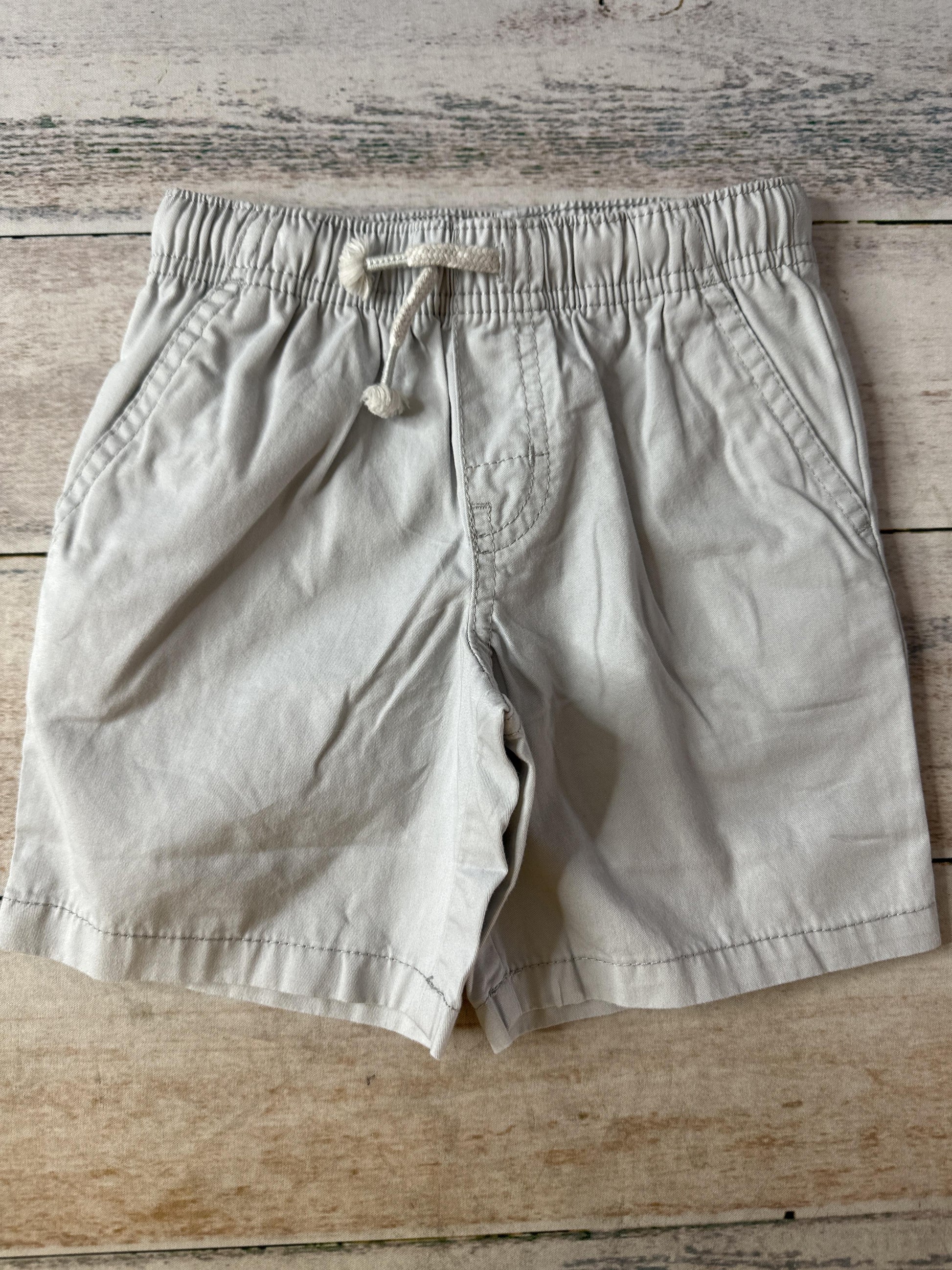 Boys Shorts Size: 4T