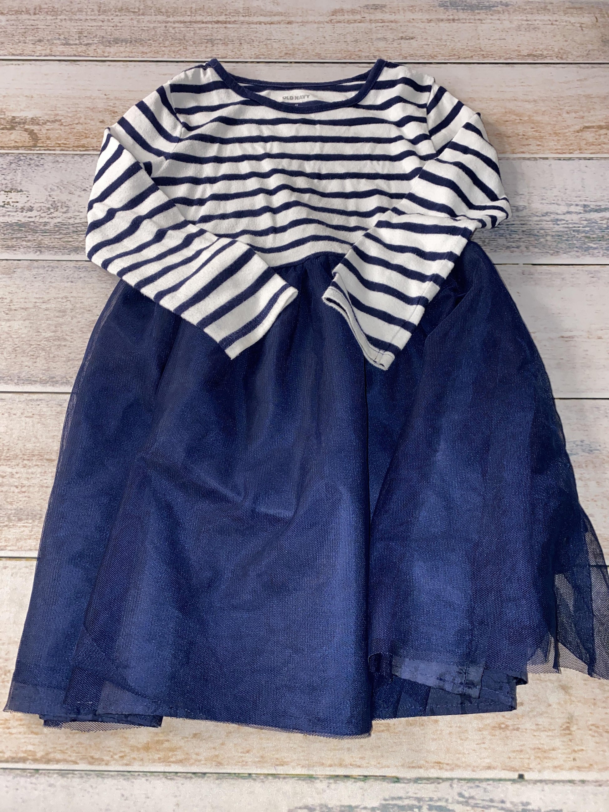 Old Navy Girls Dress Size: 4T
