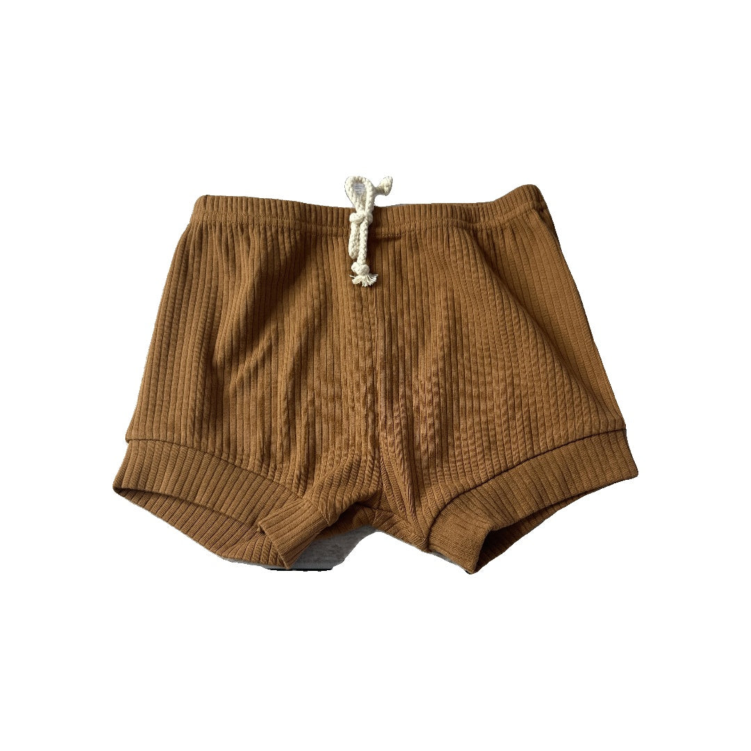 Sage and Ivory Unisex Shorts Size: 4T