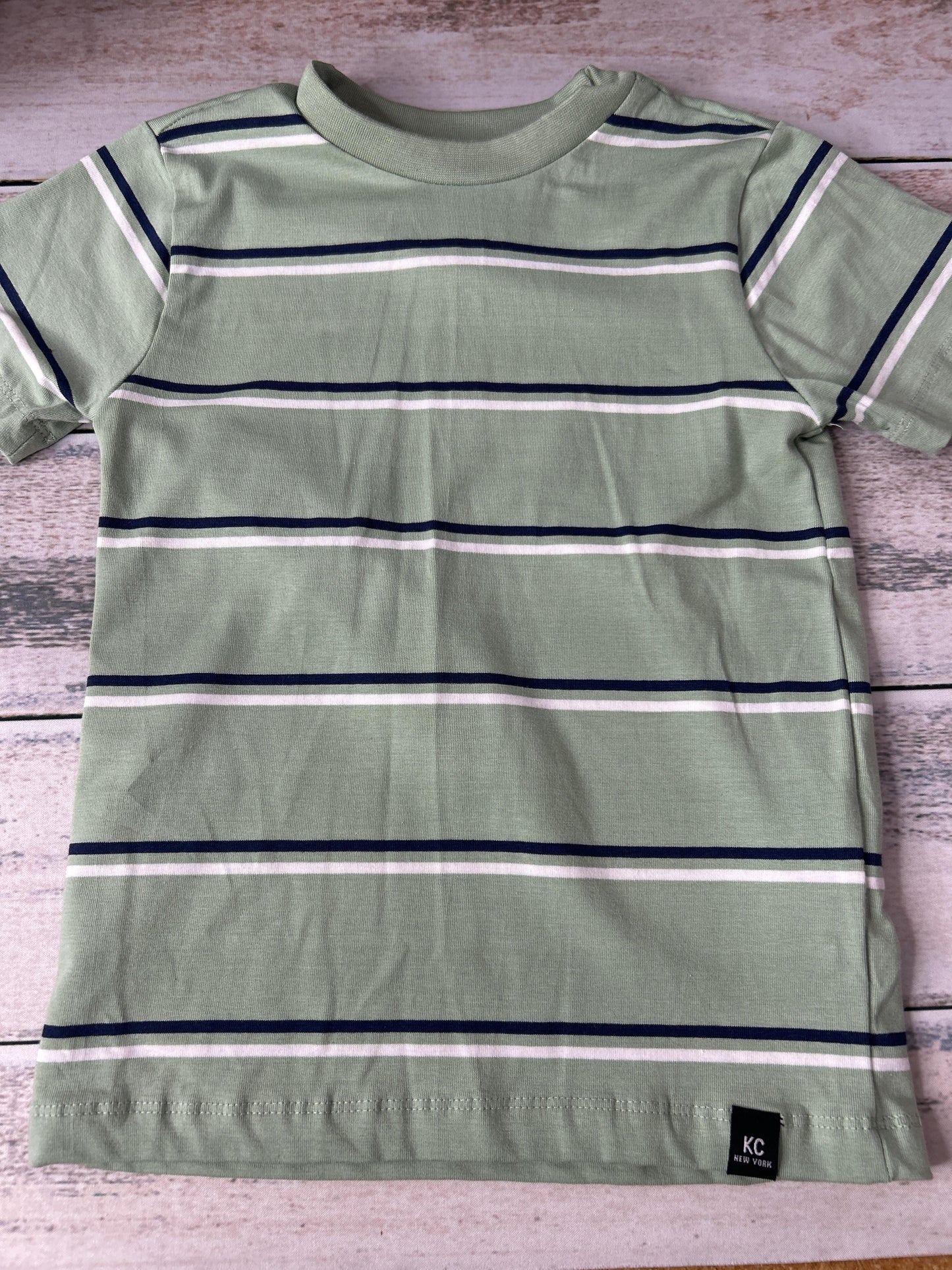 Unisex T-Shirt Size: 4T