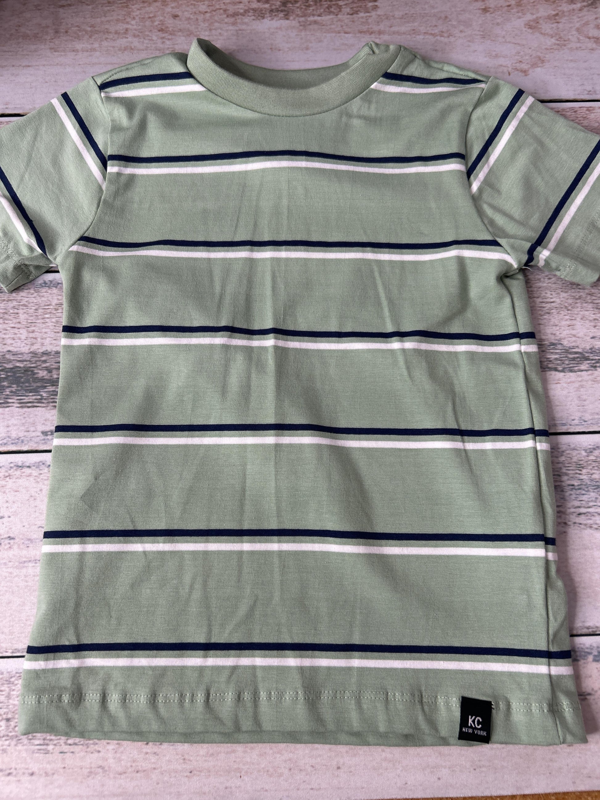 Unisex T-Shirt Size: 4T