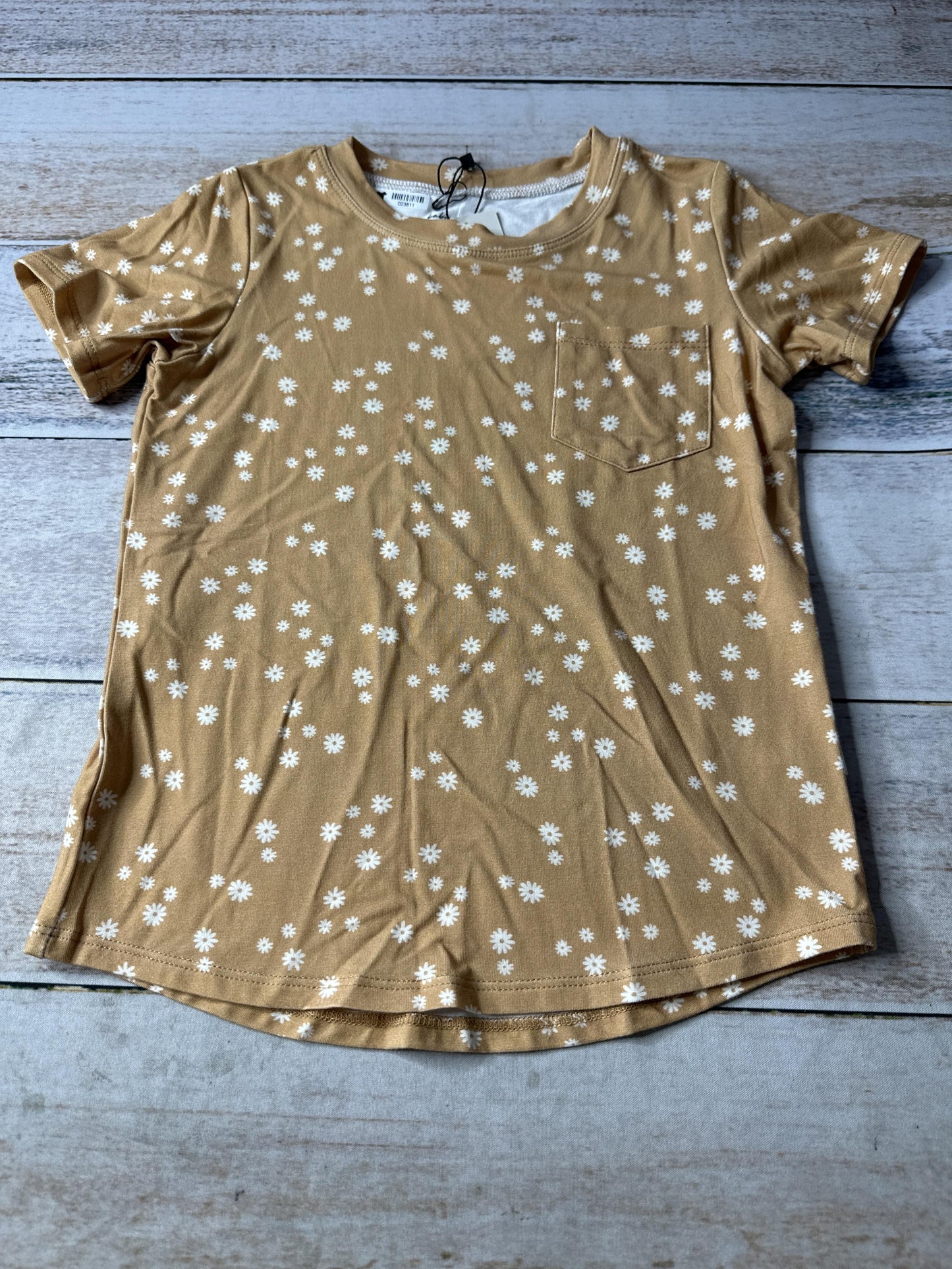 BabySprouts co Unisex T-Shirt Size: 4T