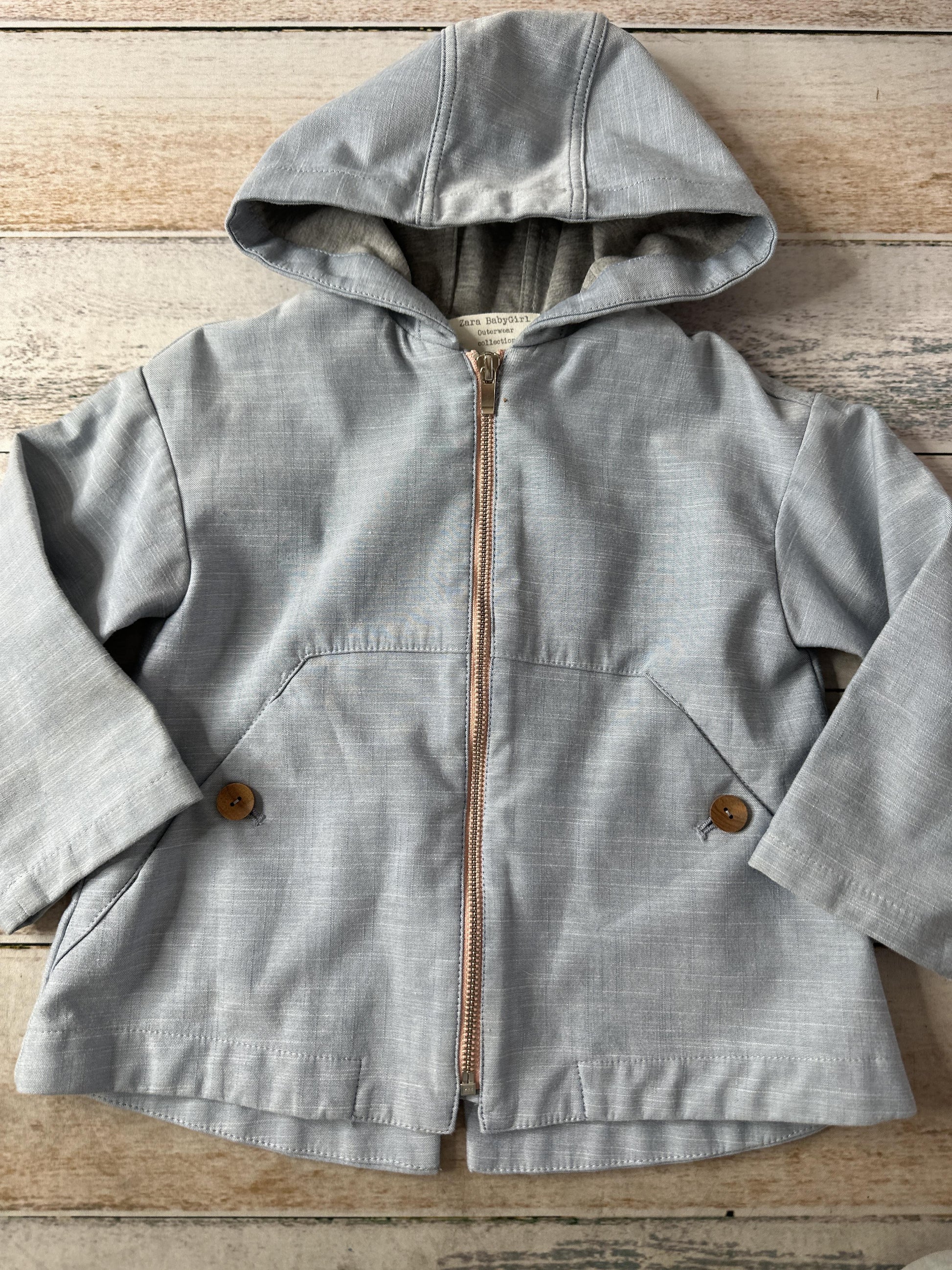 Unisex Jacket Size: 4T