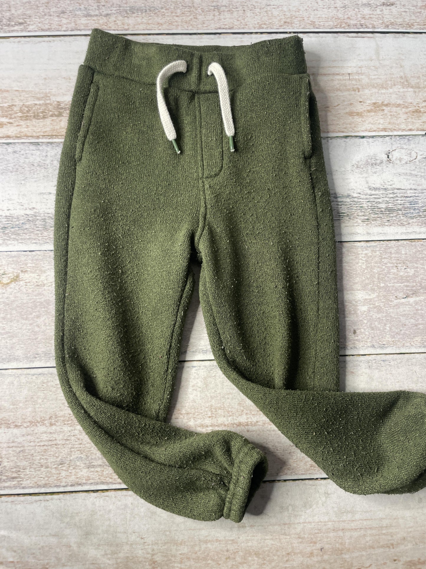 Unisex Pants Size: 4T
