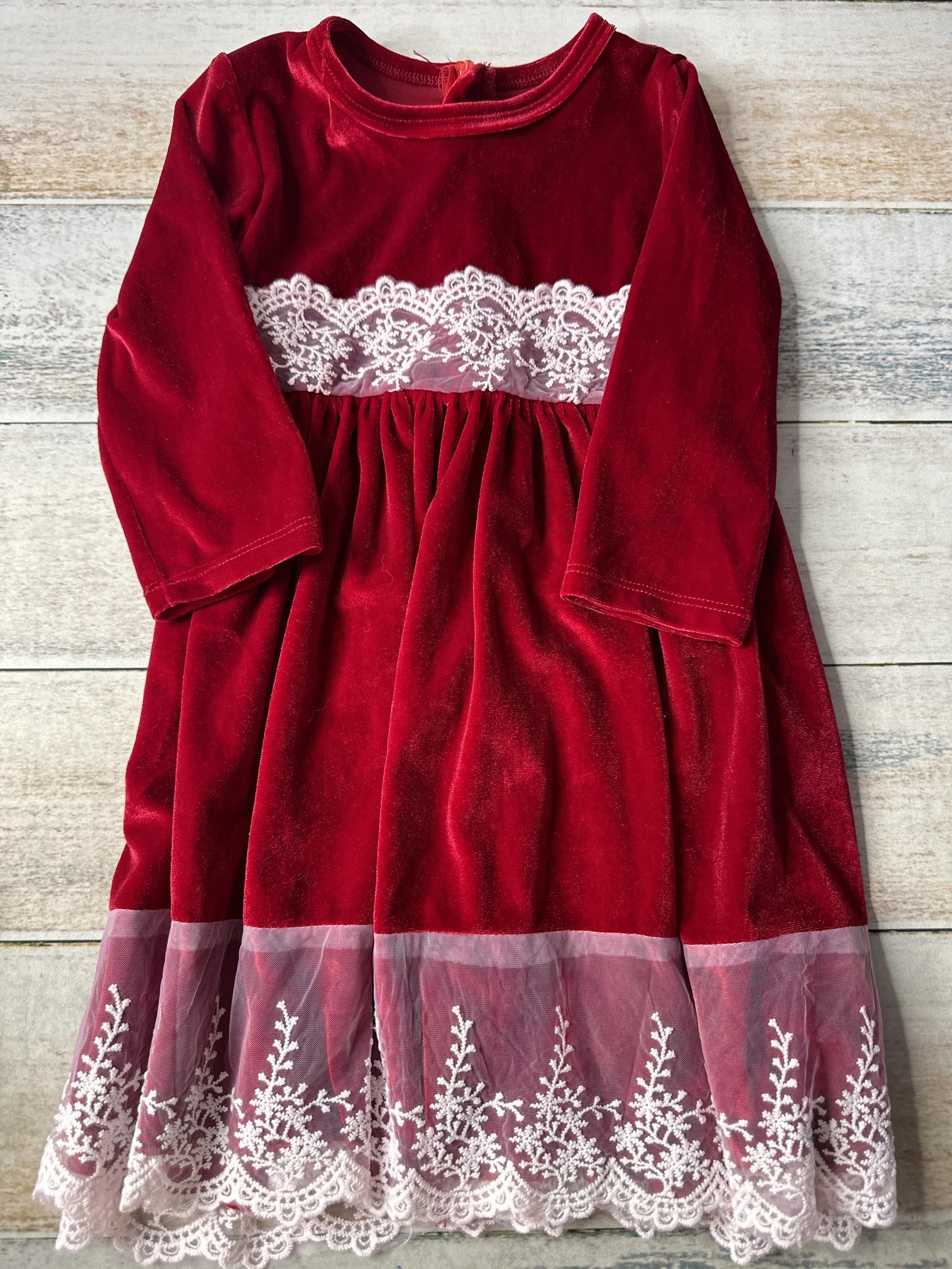 Girls Dress Size: 4T