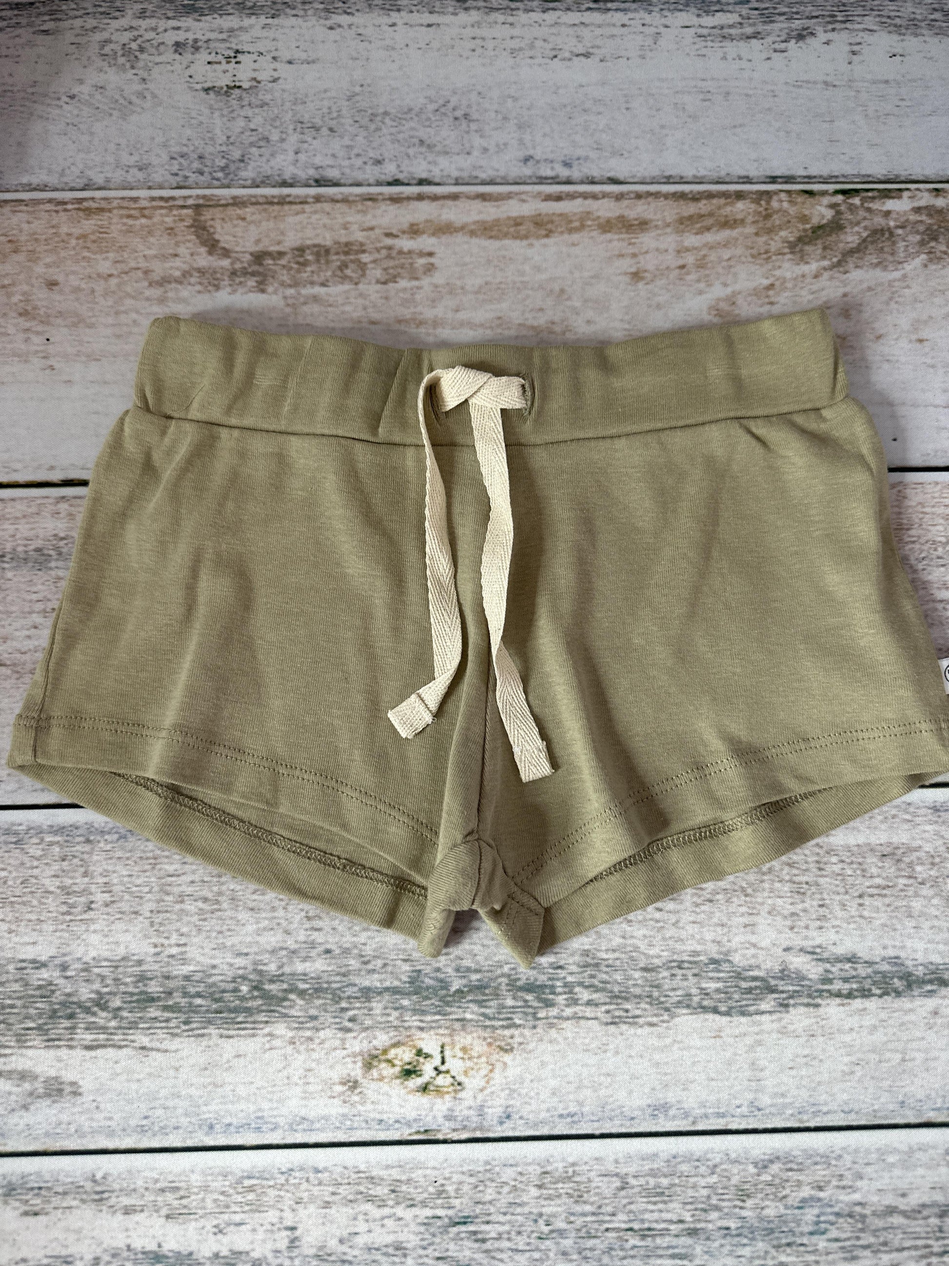 Honest co Unisex Shorts Size: 4T