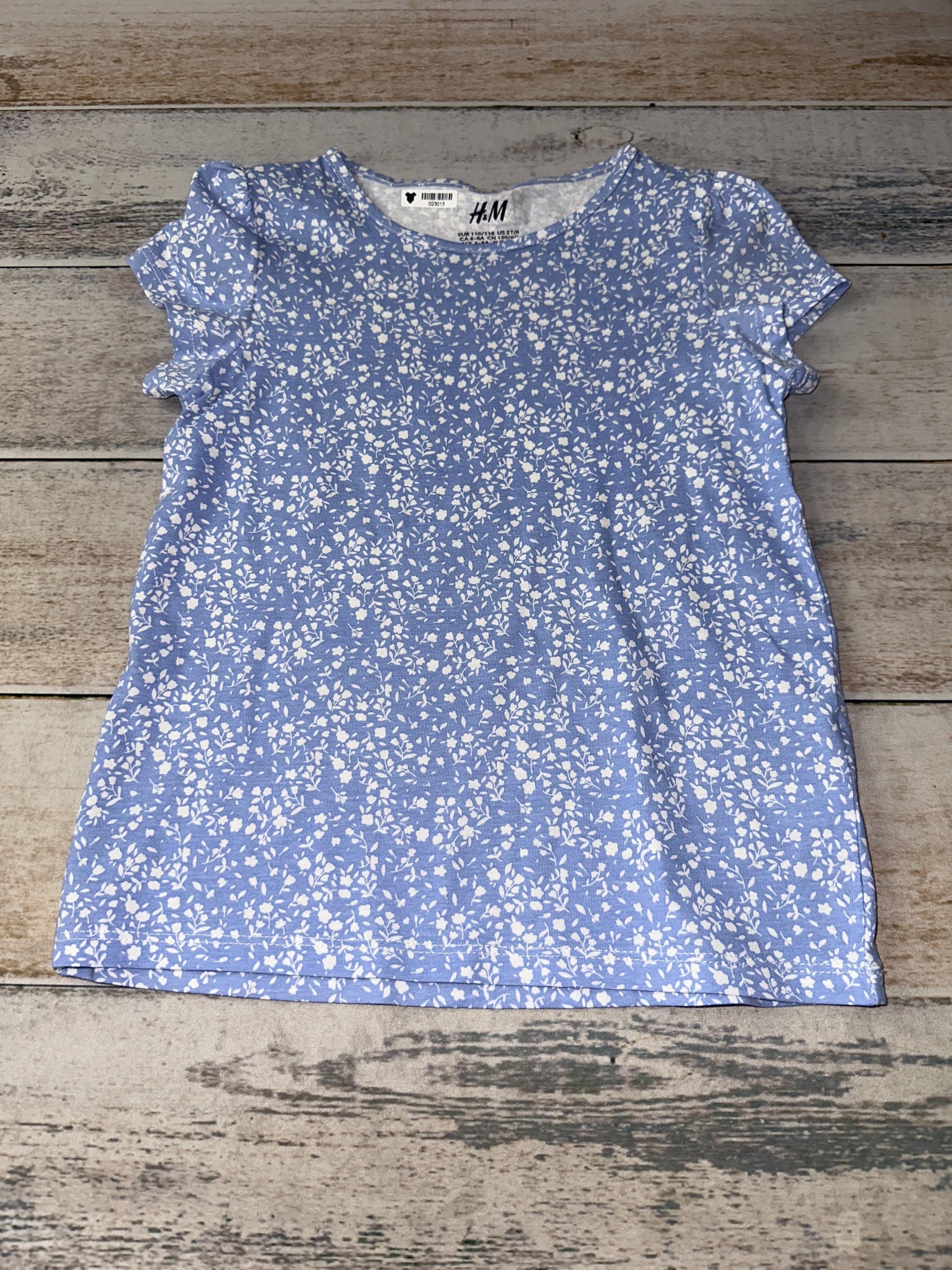 H&M Unisex T-Shirt Size: 5-6 Years