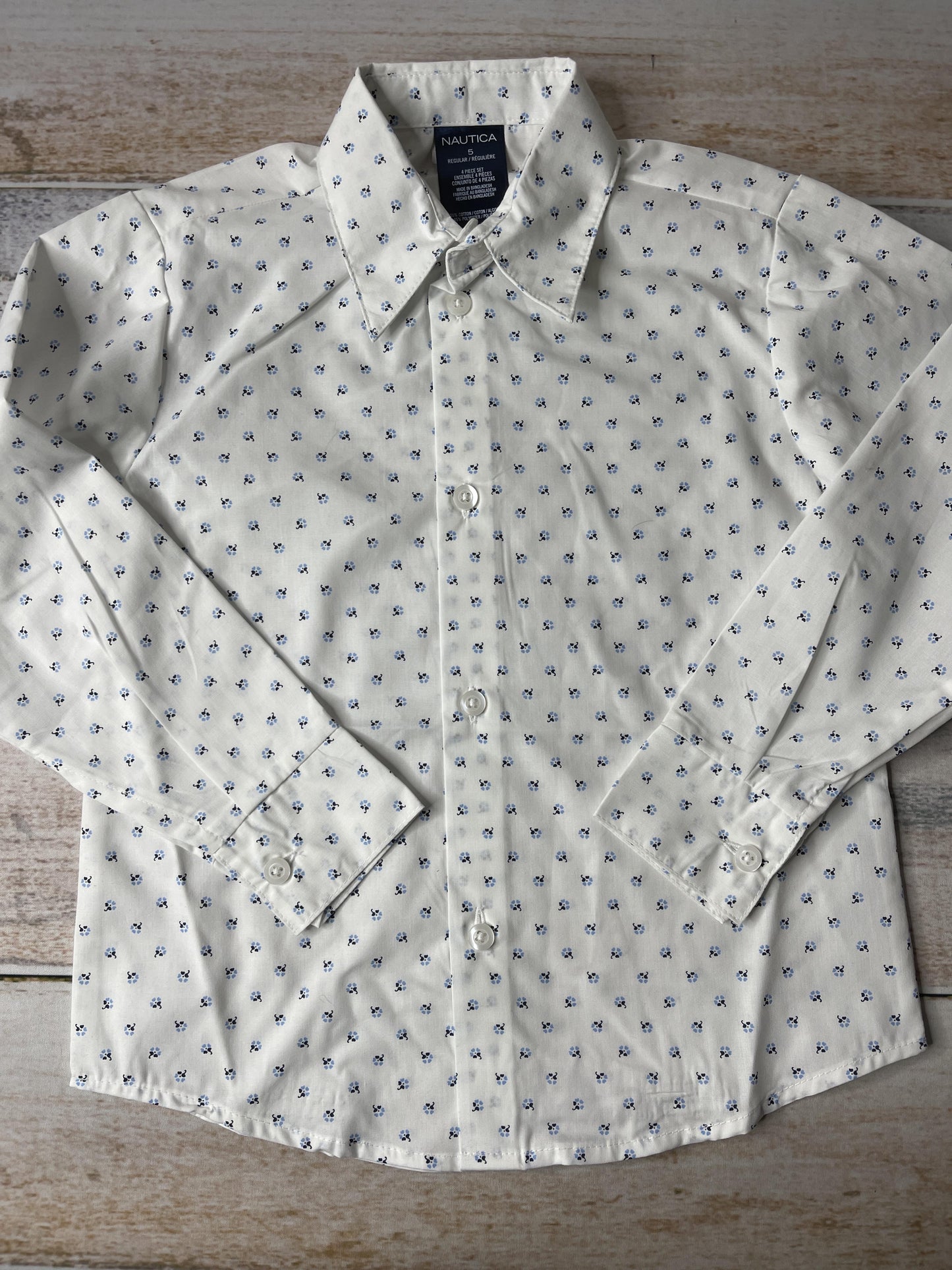Nautica Unisex Button Down Short Sleeve Size: 5