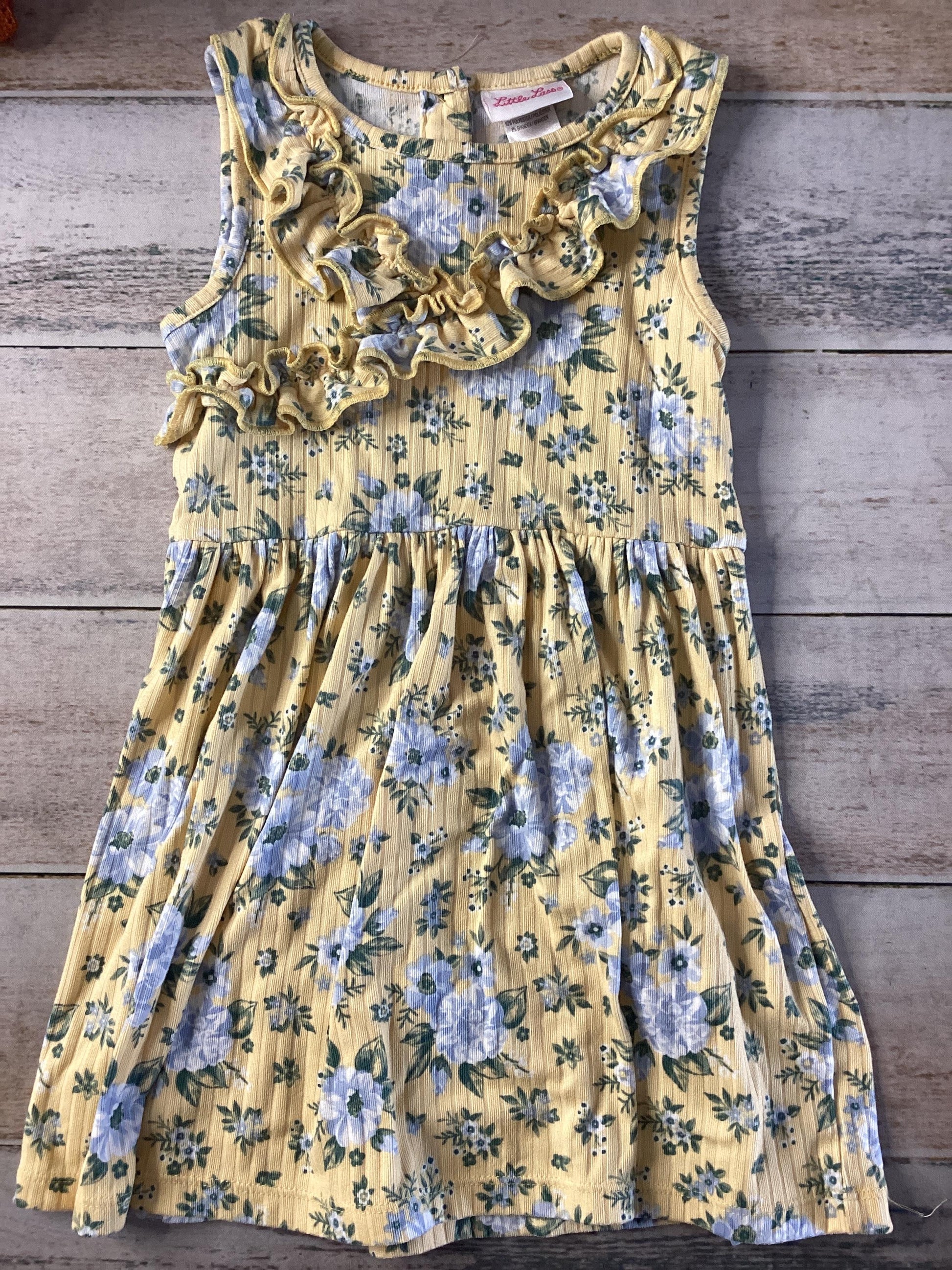 Girls Dress Size: 5