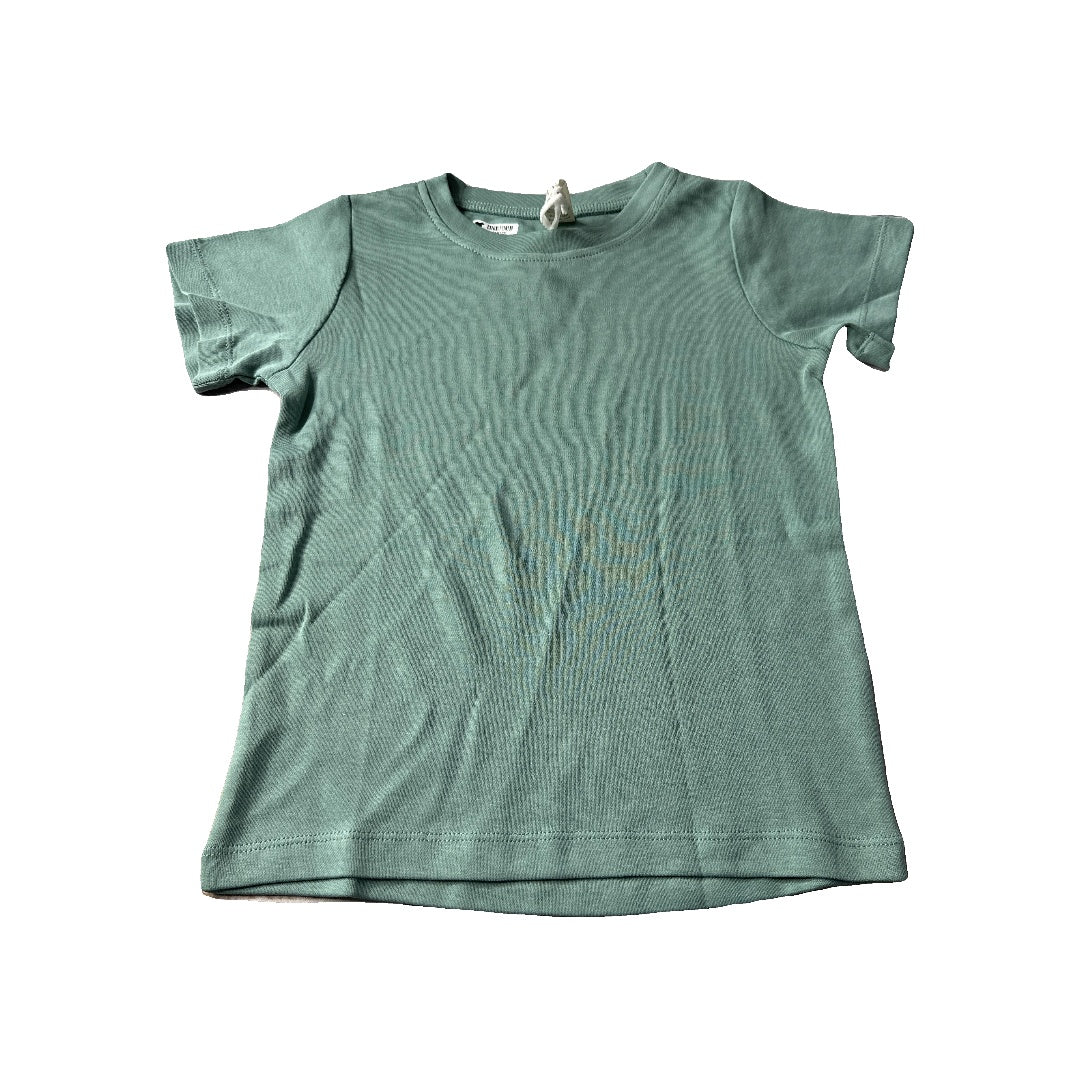 Kate Quinn Unisex T-Shirt Size: 5T