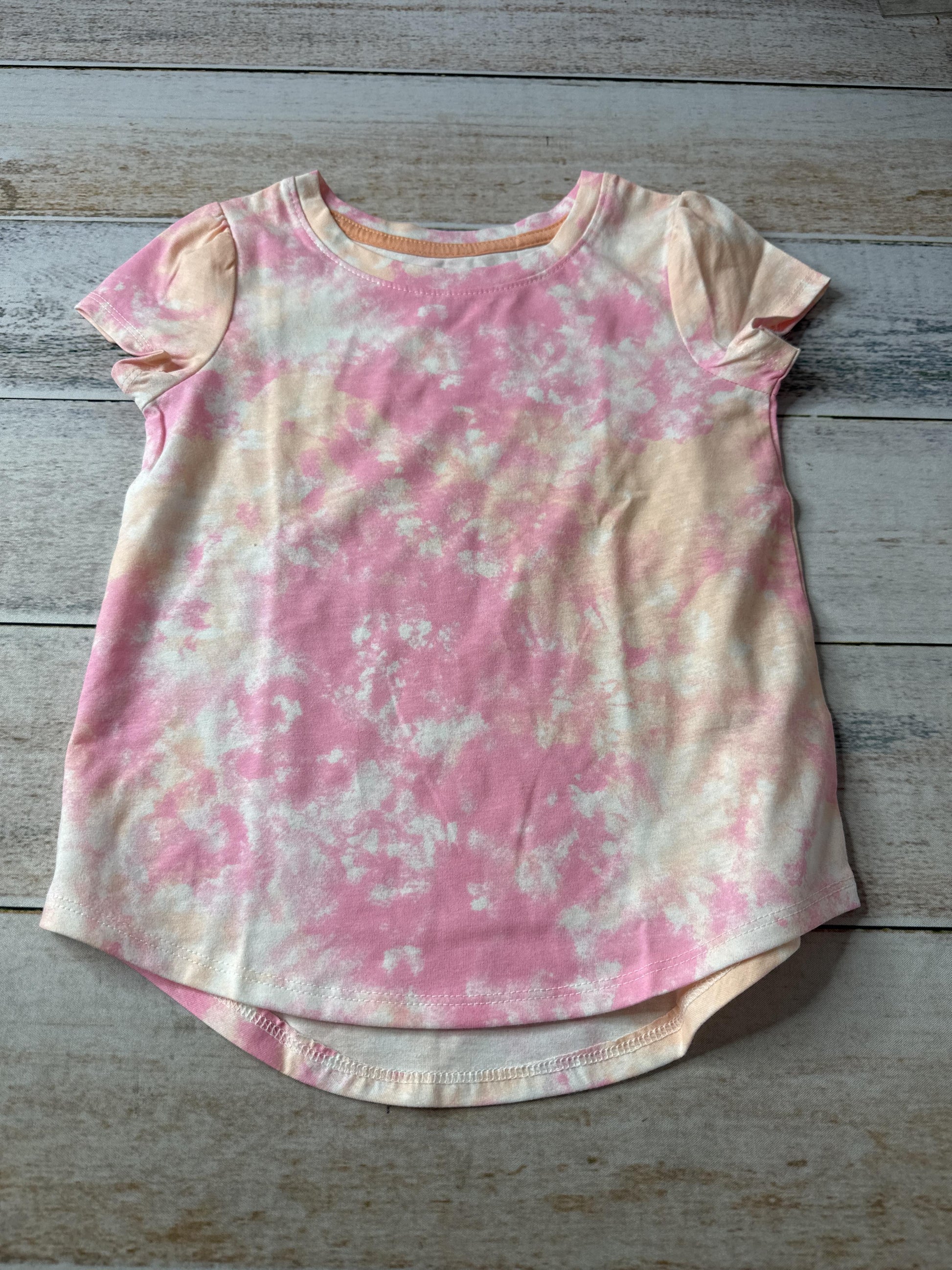 Unisex T-Shirt Size: 5T