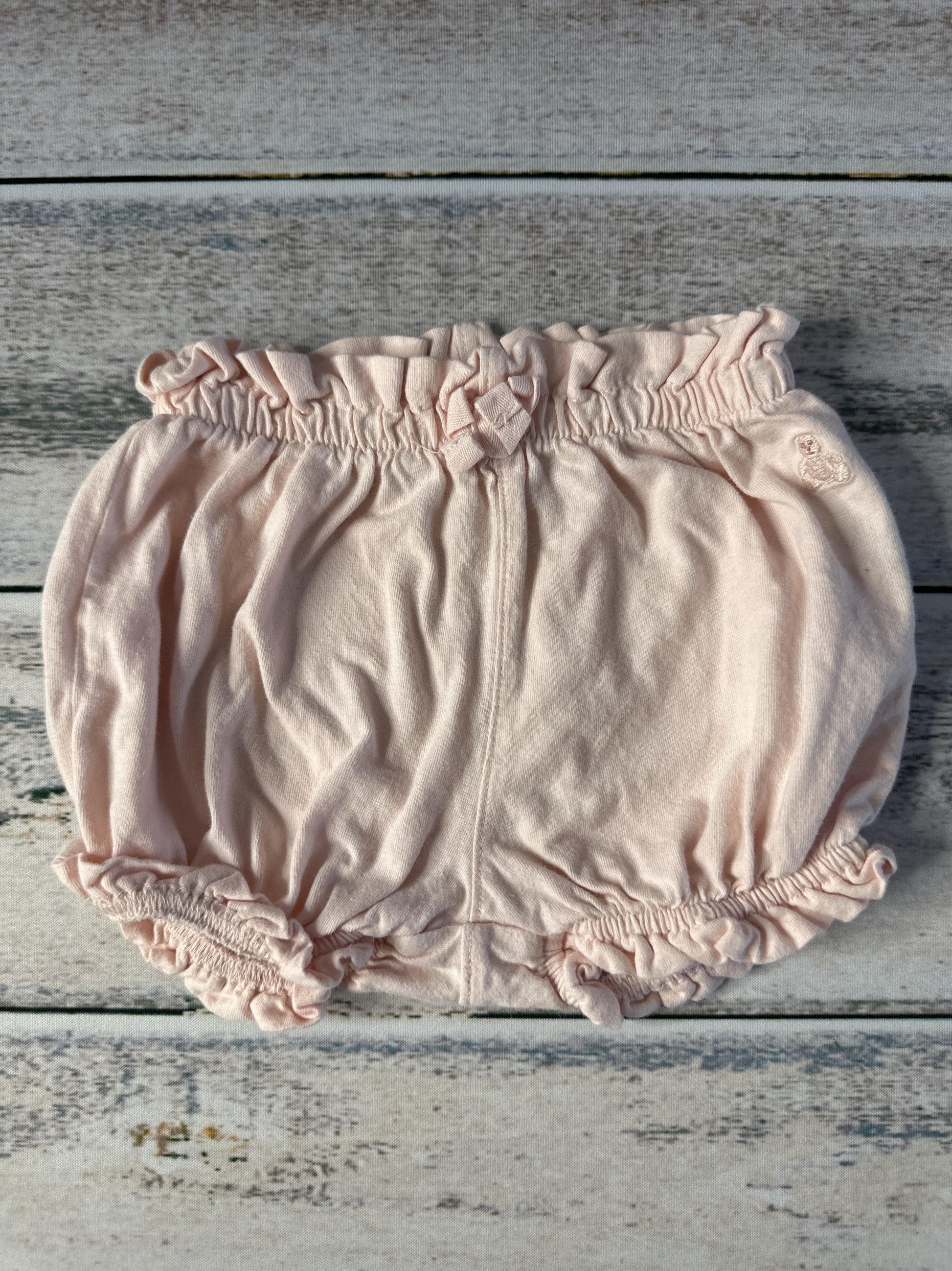 Gap Unisex Shorts Size: 6-12 months