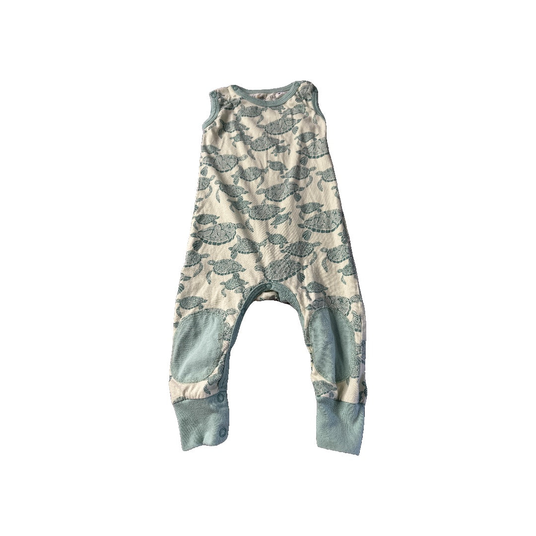 Cat & Dogma Unisex Romper Size: 6-12 months