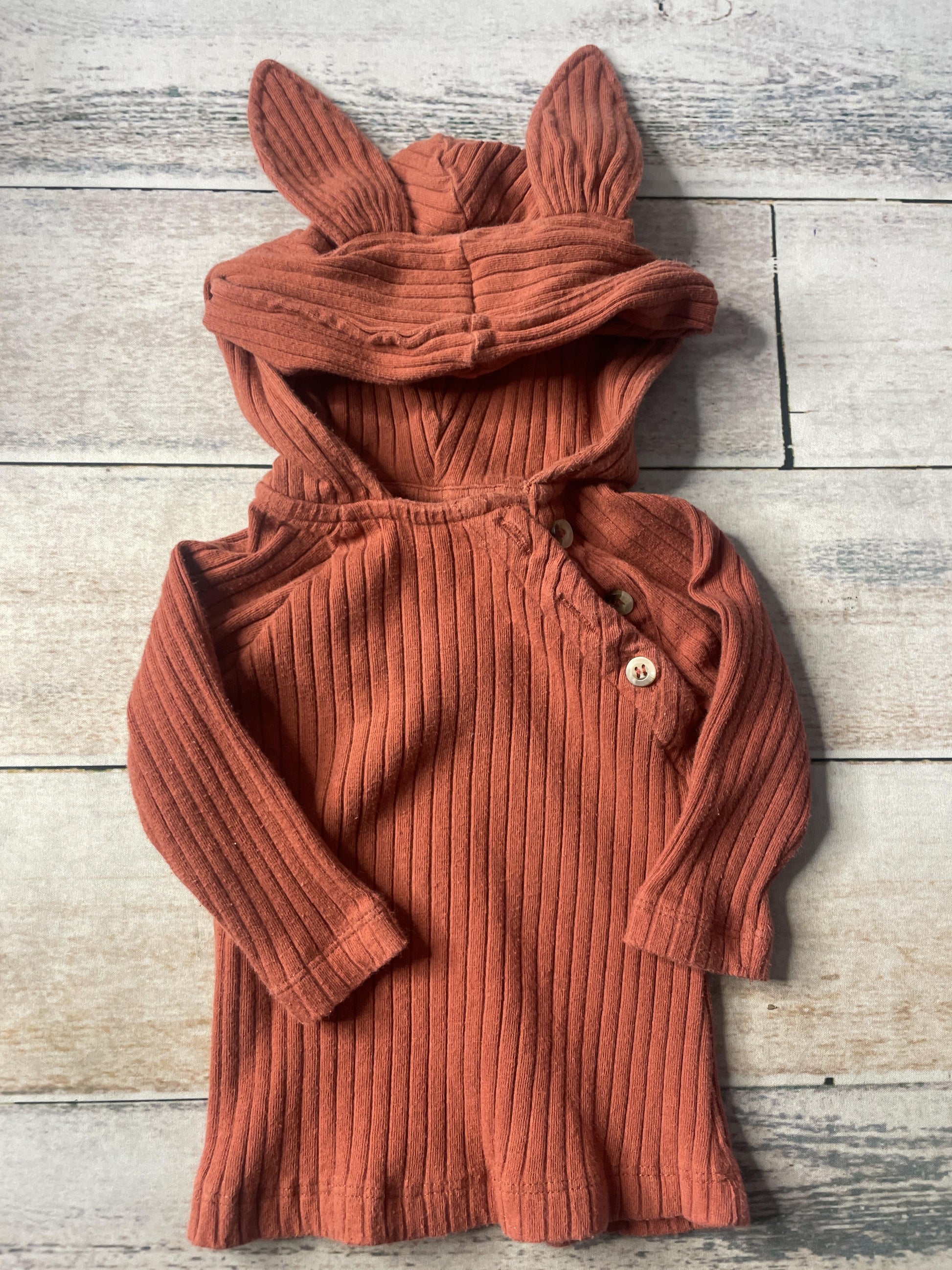 Unisex Long Sleeve Shirt Size: 6-12 months