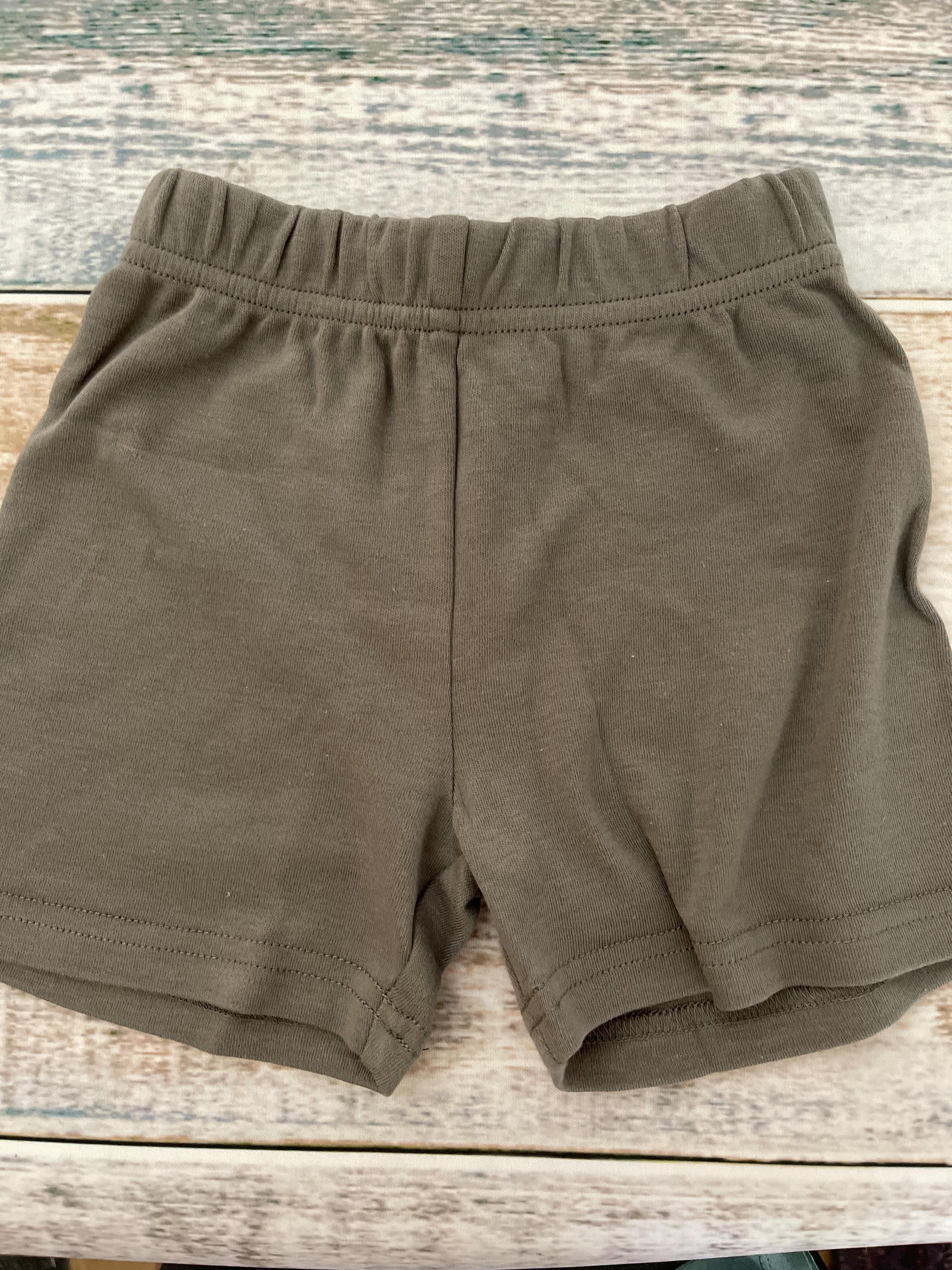 O2 Baby Unisex Shorts Size: 6-12 months