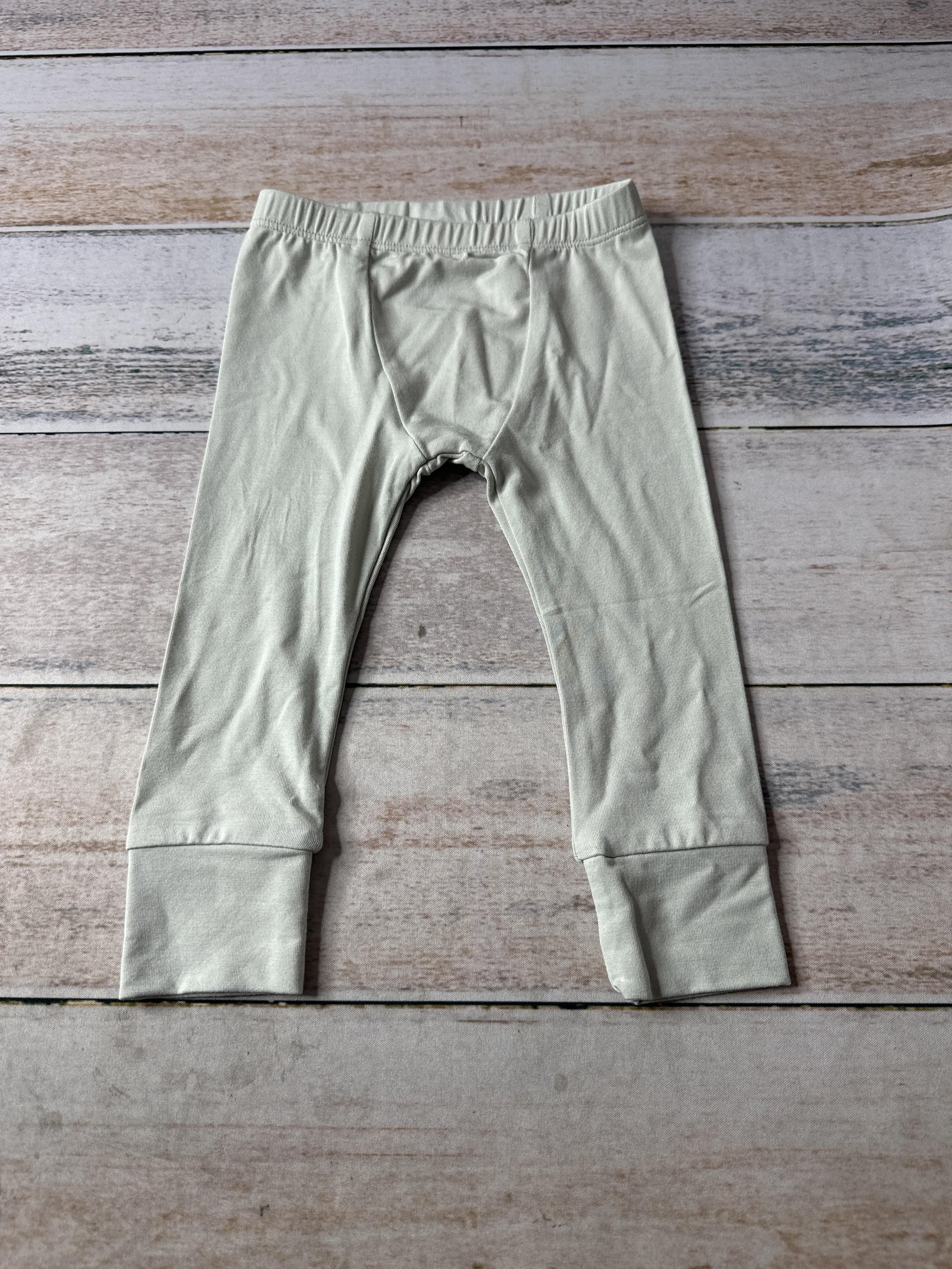 BabySprouts co Unisex Pants Size: 6-12 months