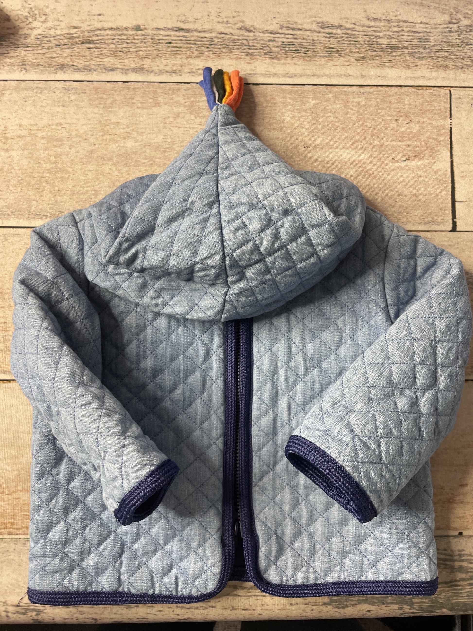 Unisex Jacket Size: 6-12 months