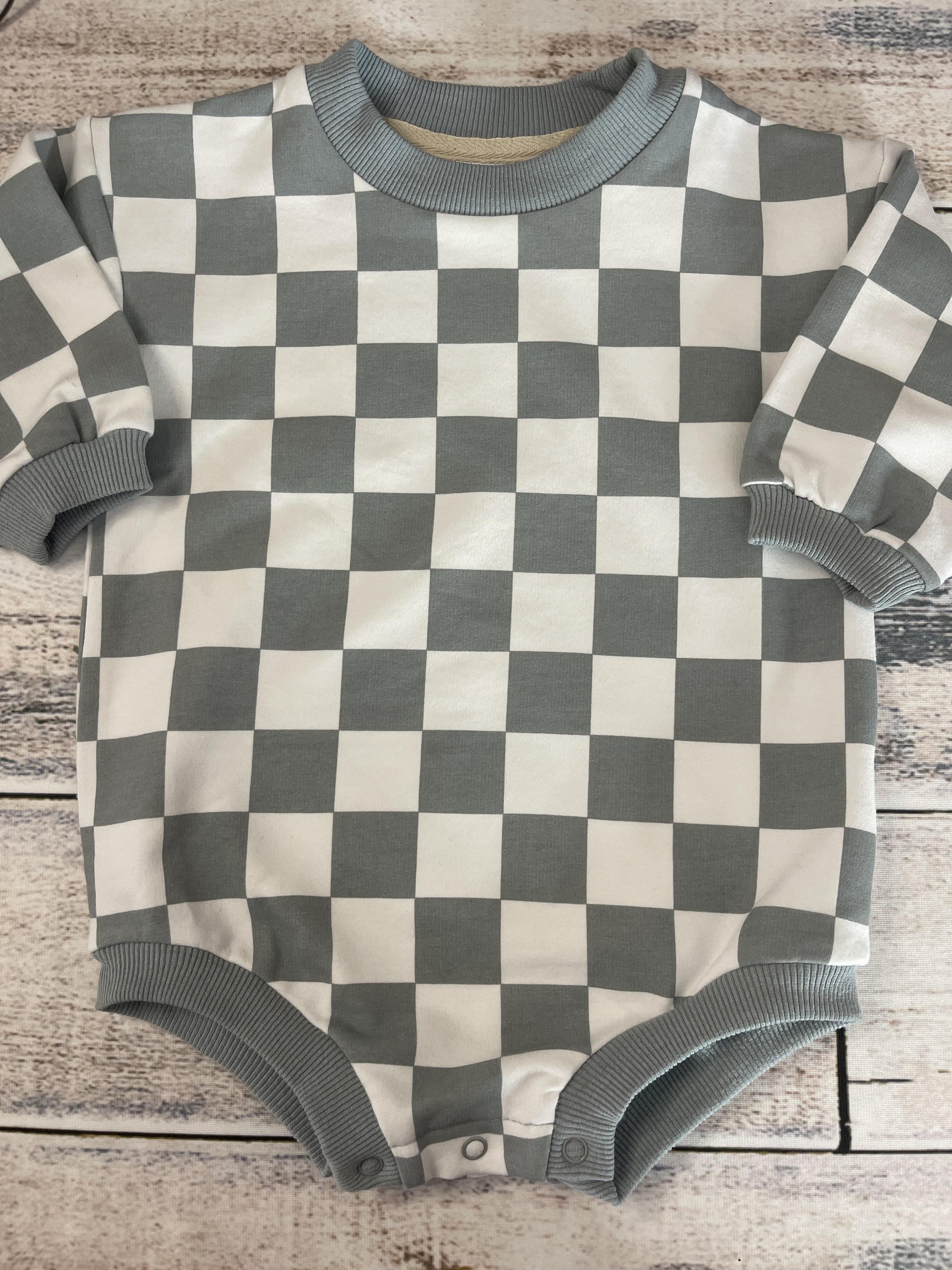 Little Organic co Unisex Onesie Size: 6-12 months