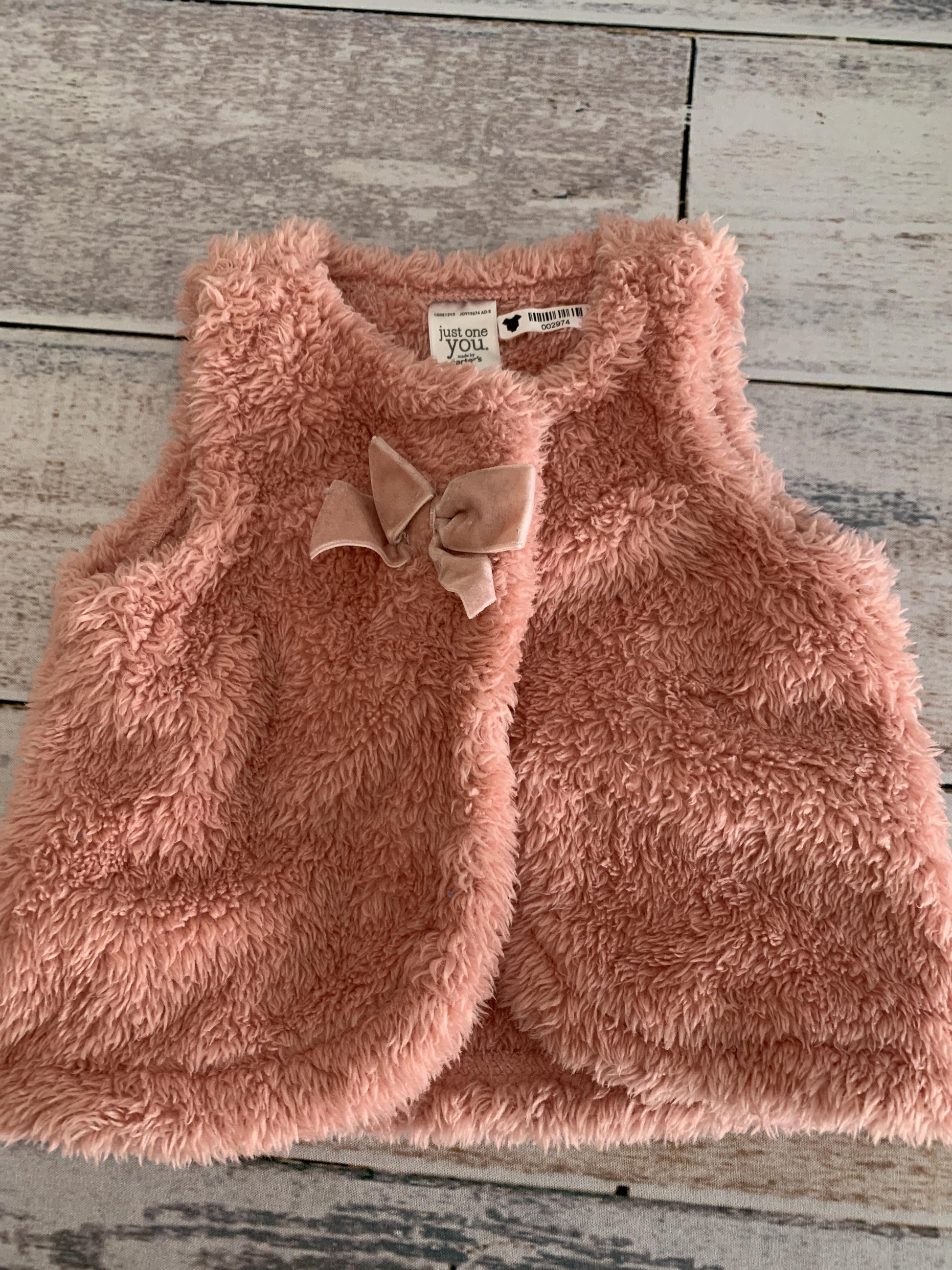 Carters Unisex Vest Size: 6-9 months