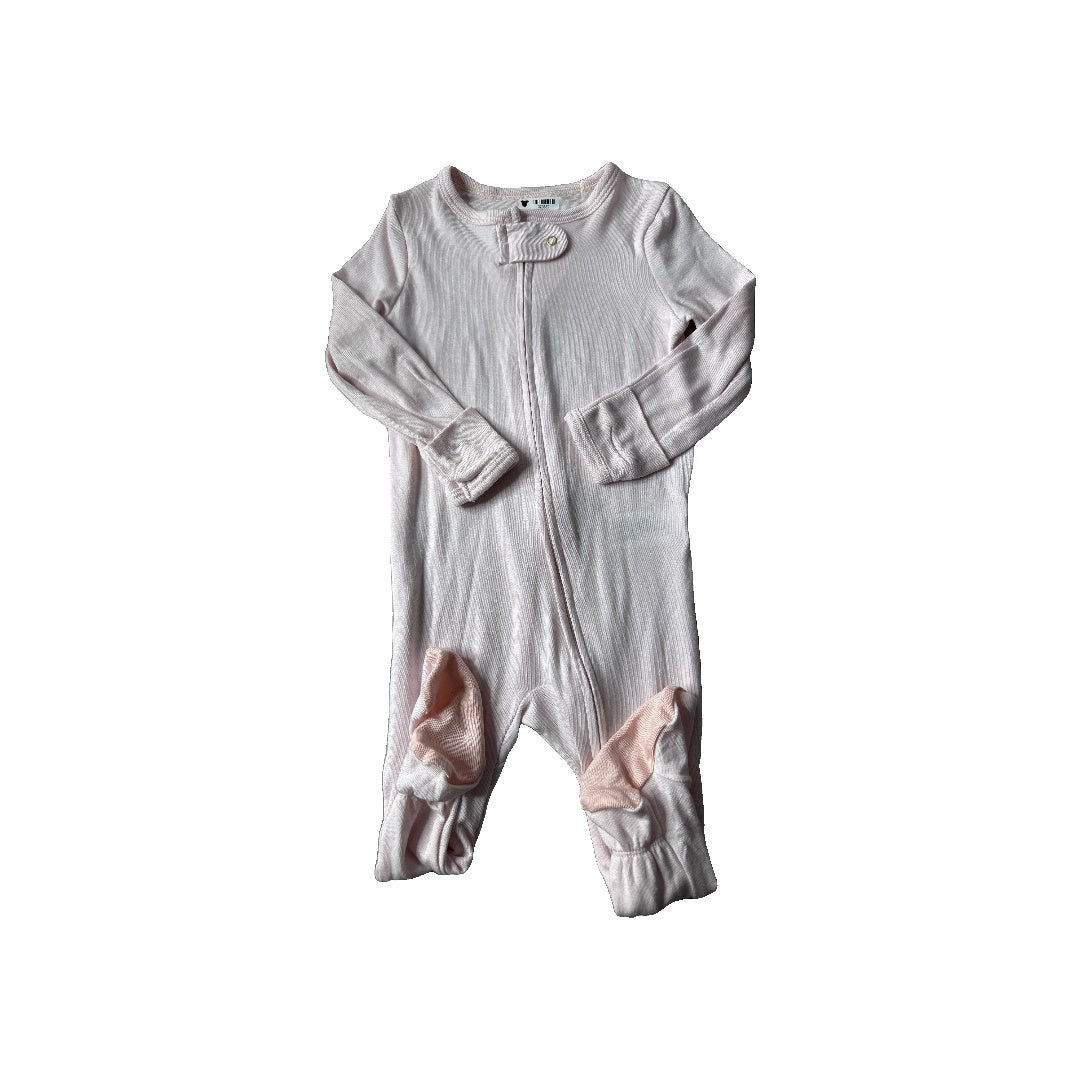 Unisex Pajamas Size: 6-9 months