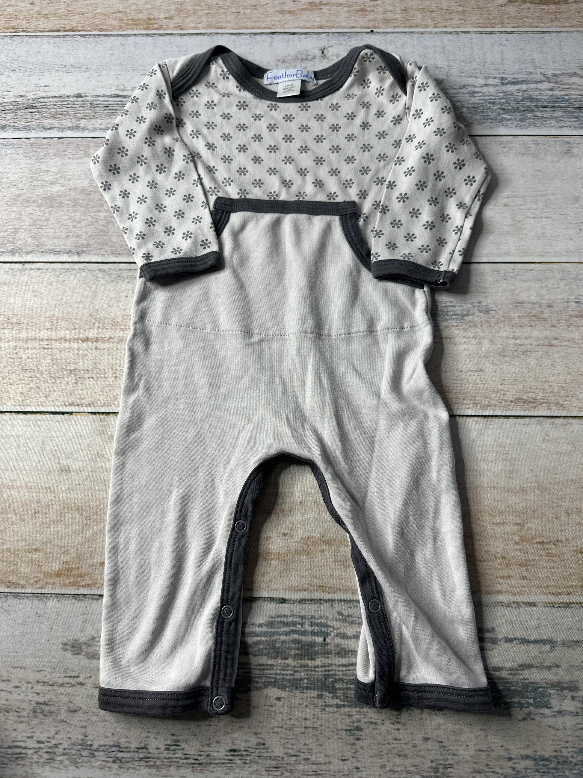 Feather Baby Unisex Long Sleeve Outfit Size: 6-9 months