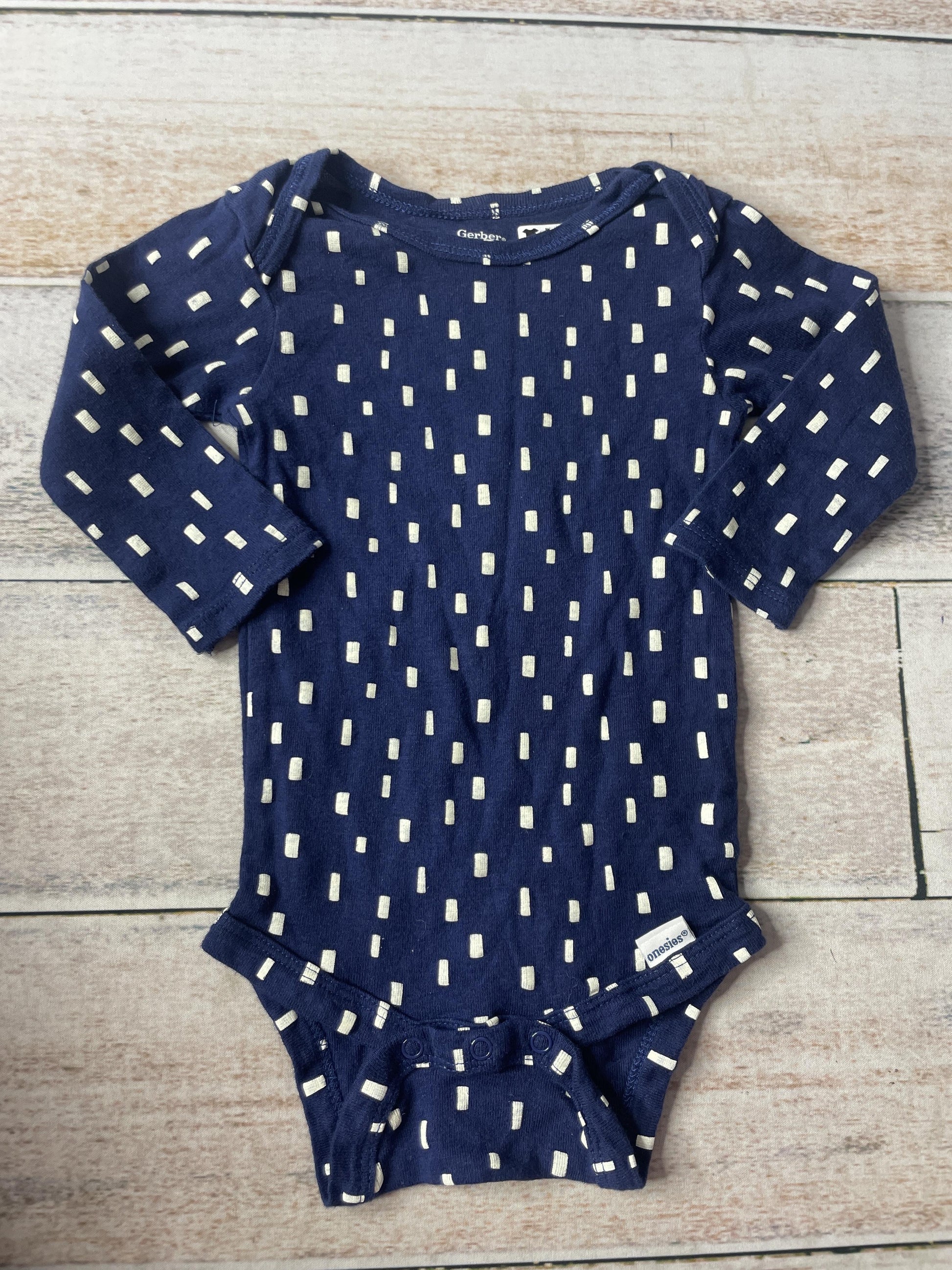 Gerber Unisex Long Sleeve T-Shirt Size: 6-9 months