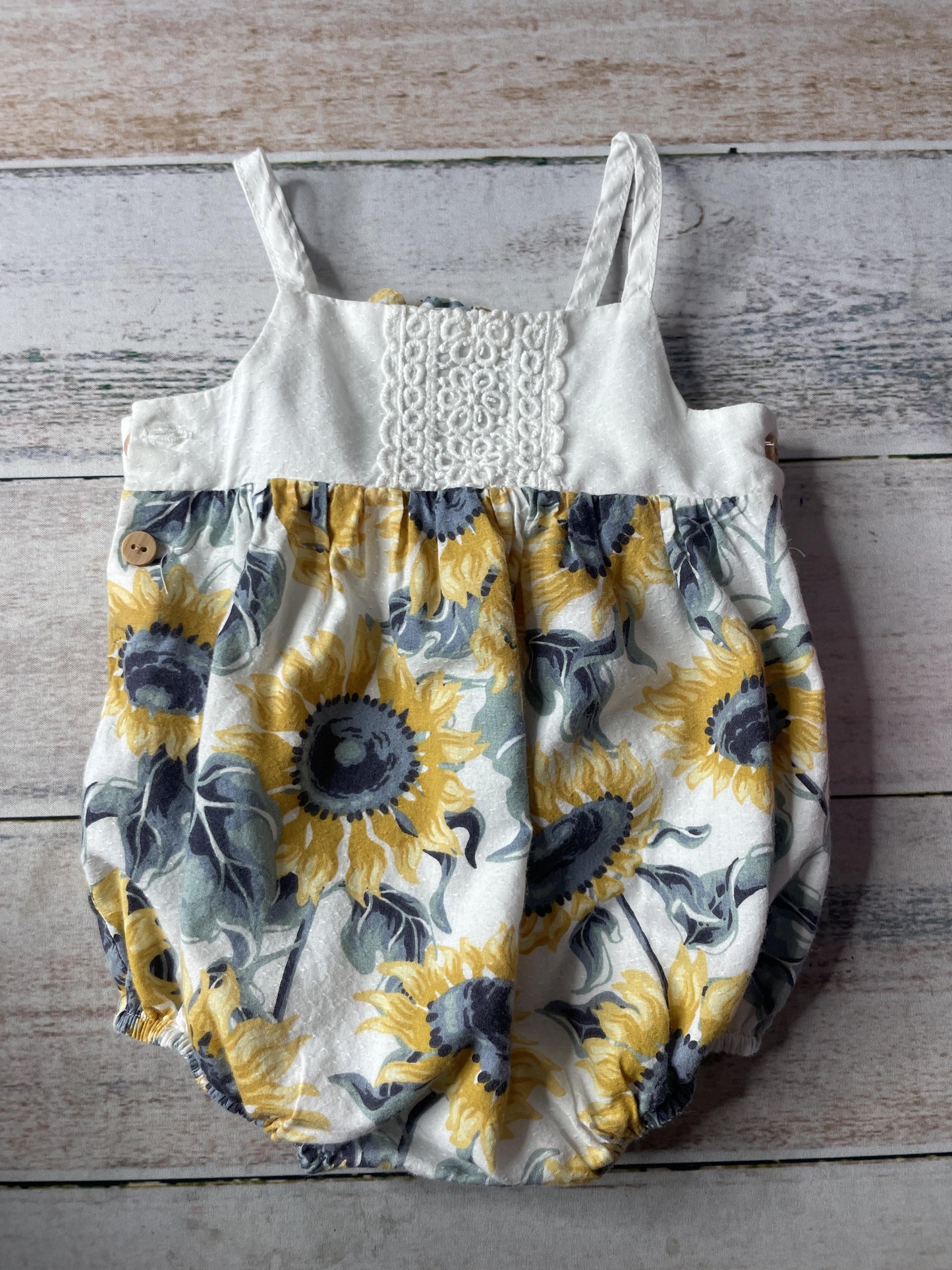 Tommy Bahama Unisex Romper Size: 6-9 months