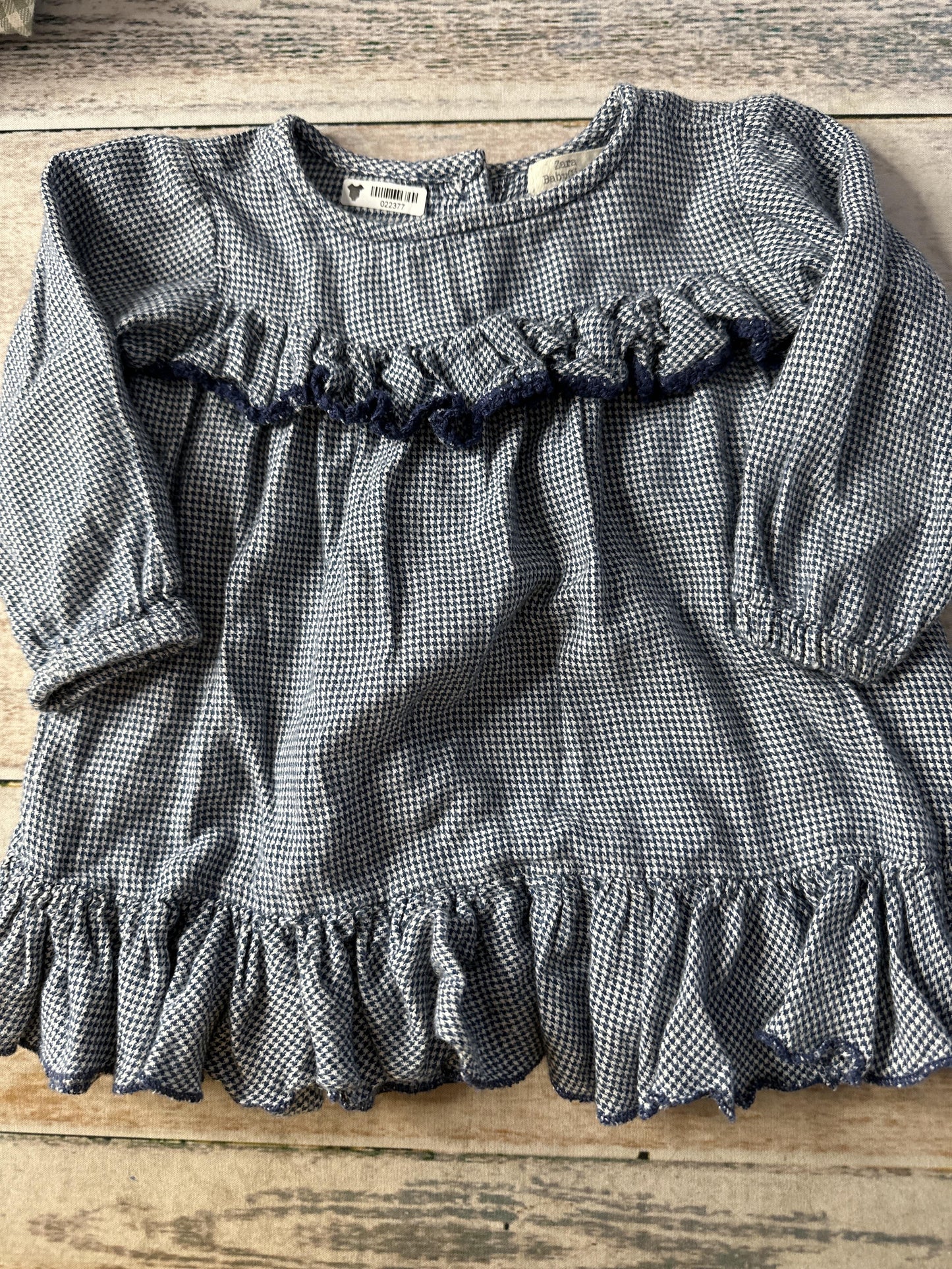 Zara Girls Dress Size: 6-9 months