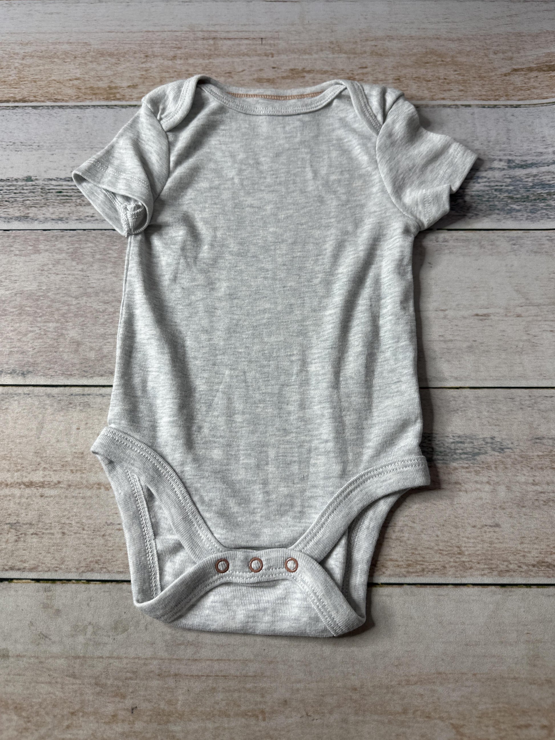 Cloud Island Unisex Onesie Size: 6-9 months