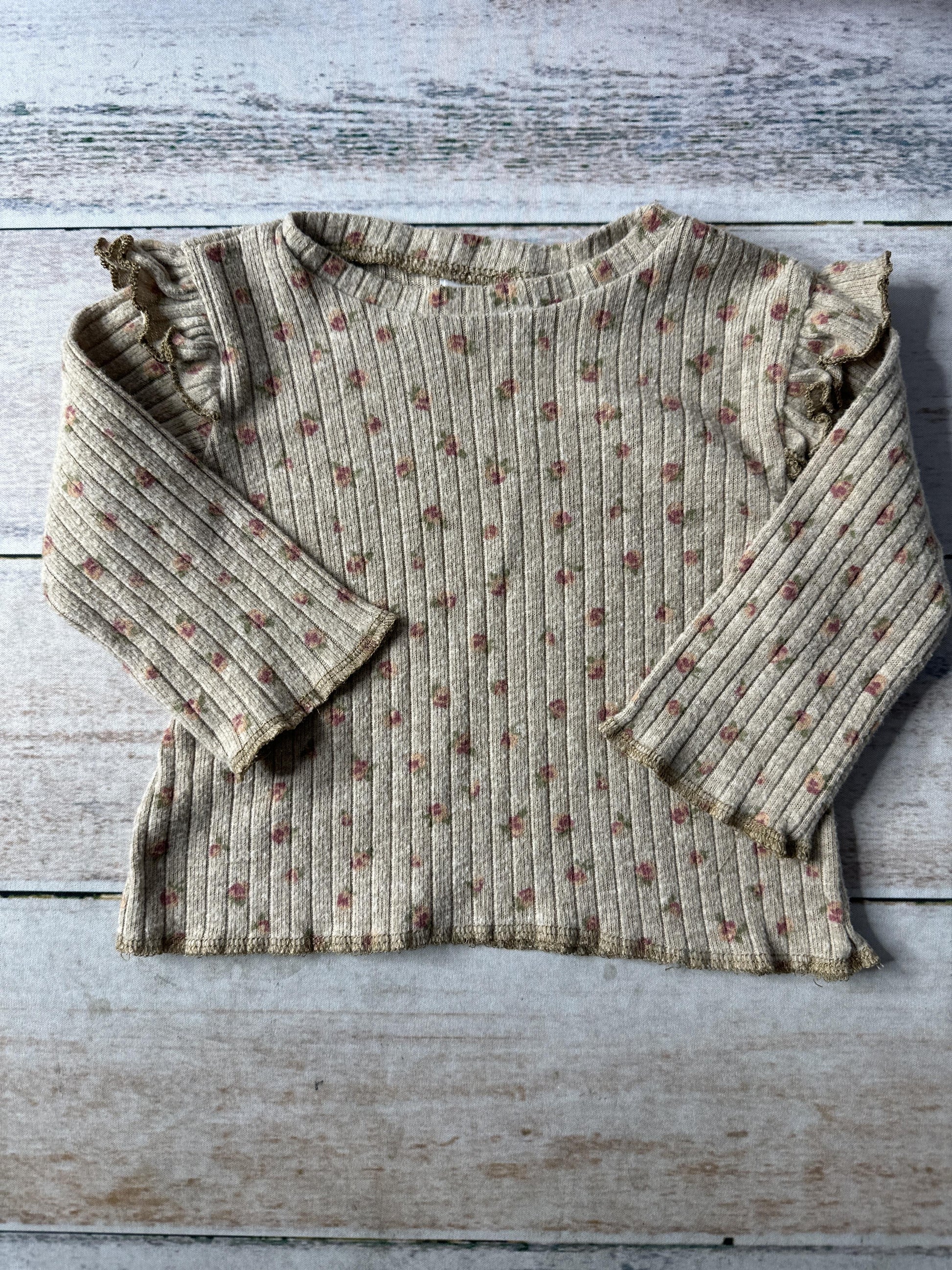 Zara Unisex Long Sleeve T-Shirt Size: 6-9 months