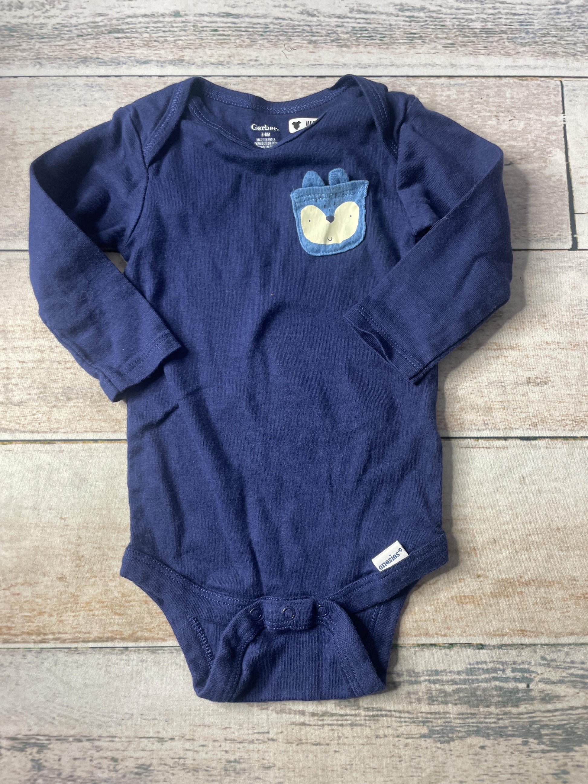 Unisex Onesie Size: 6-9 months