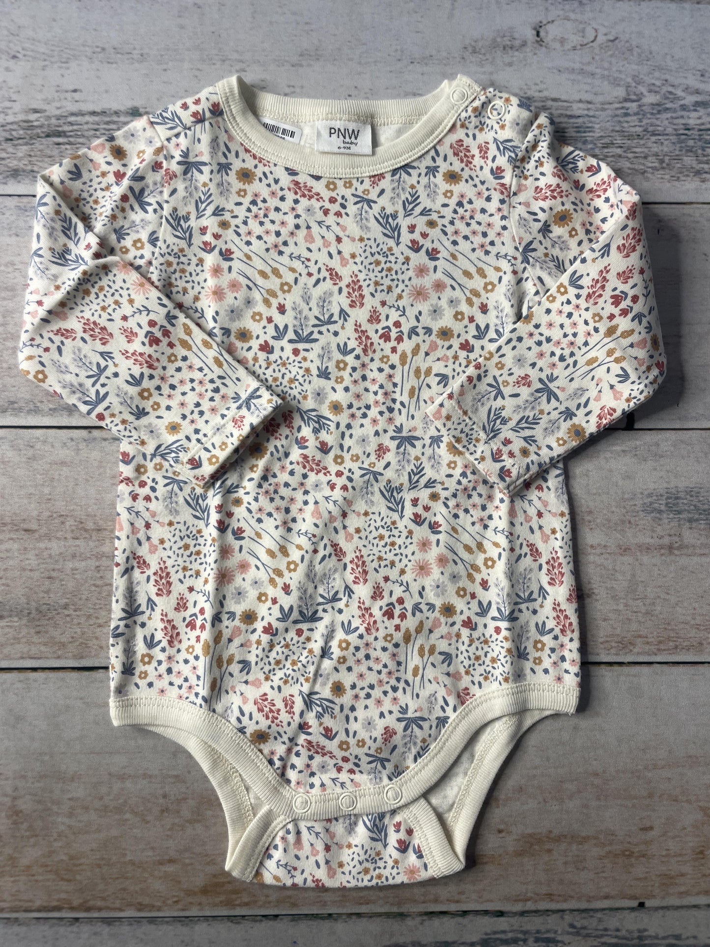 Unisex Onesie Size: 6-9 months